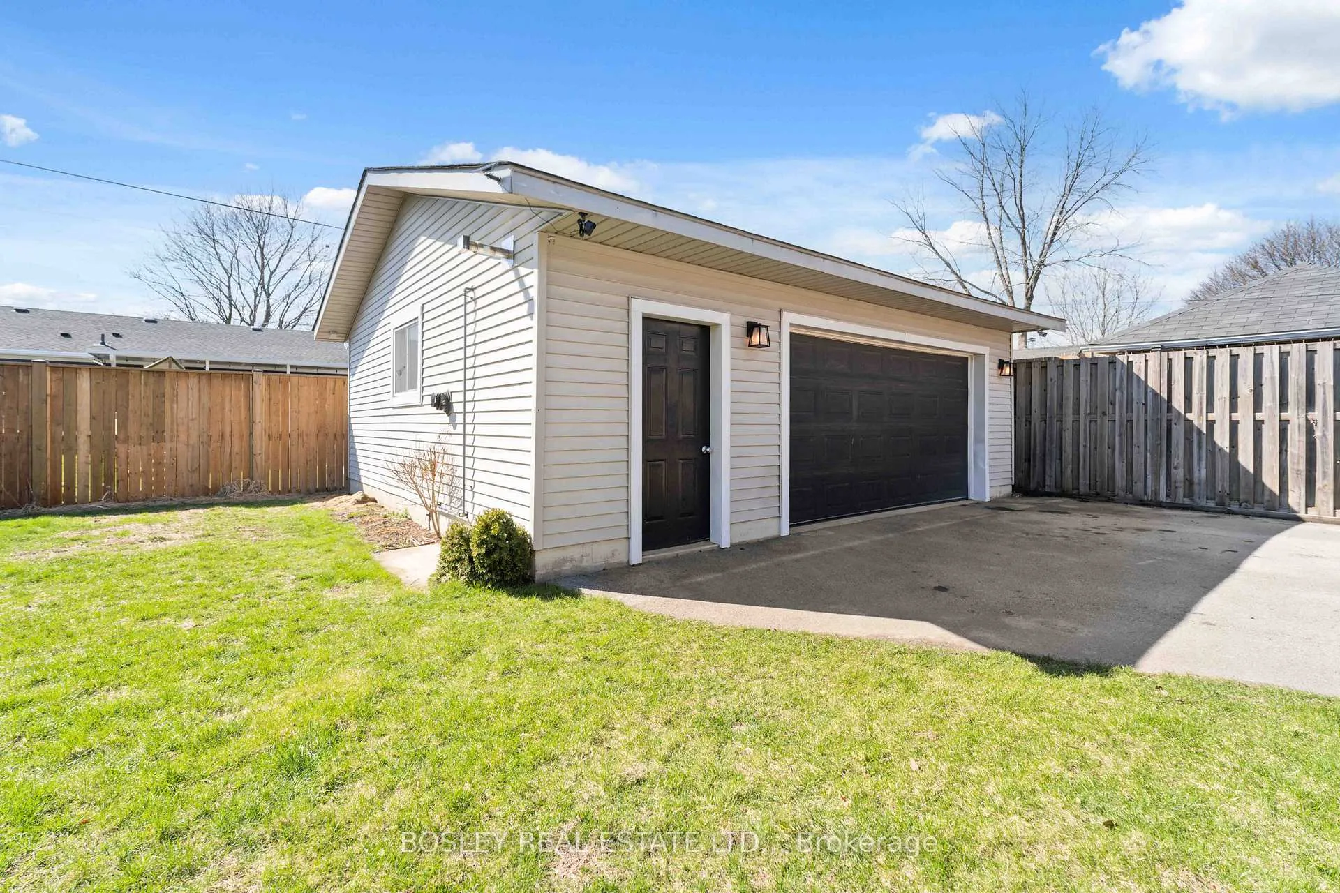 Photo 39 of 5009 Amelia Crescent, Niagara Falls, Cherrywood — HOMEH