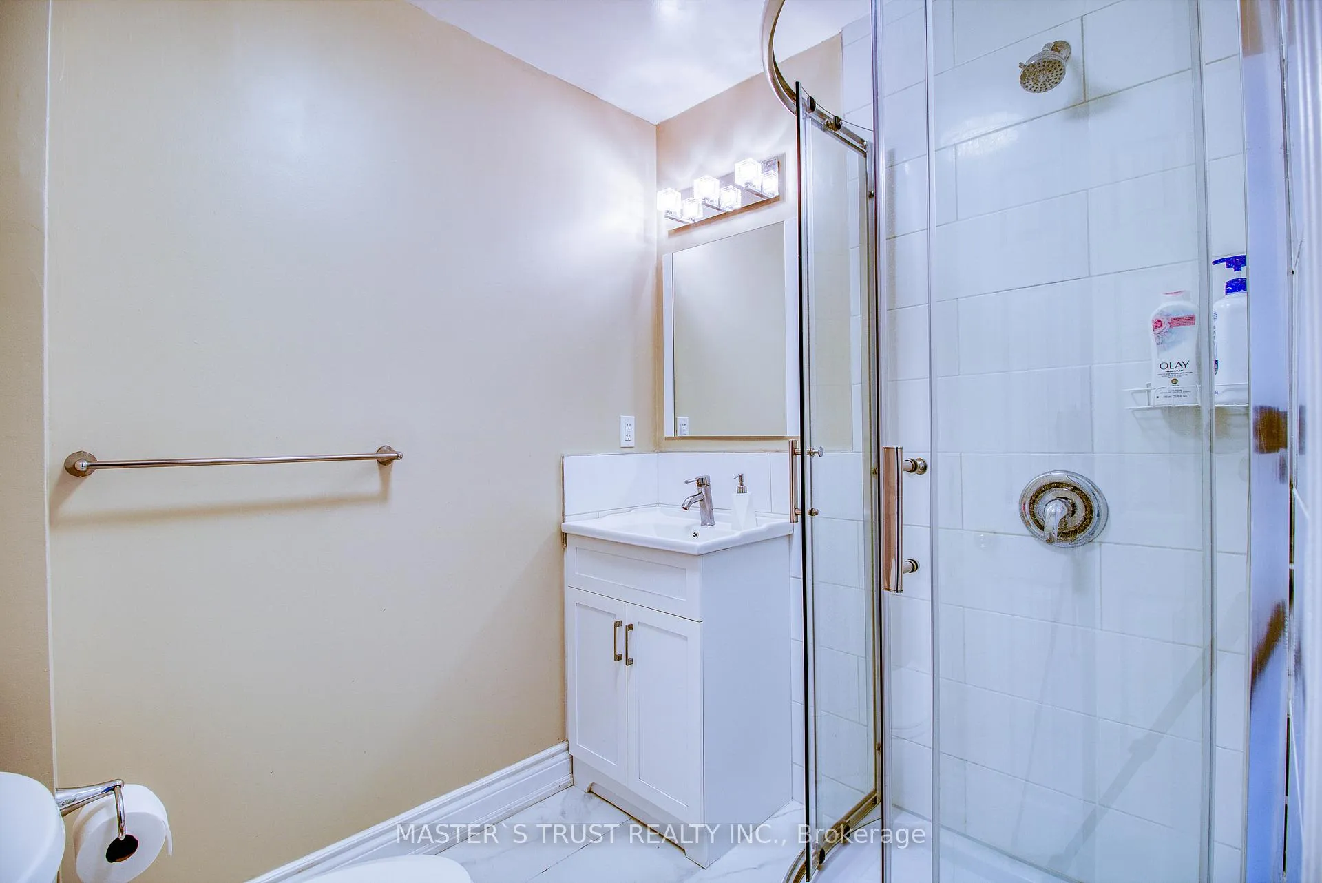Photo 15 of 20 Valhalla Court, Aurora, Aurora Village — HOMEH