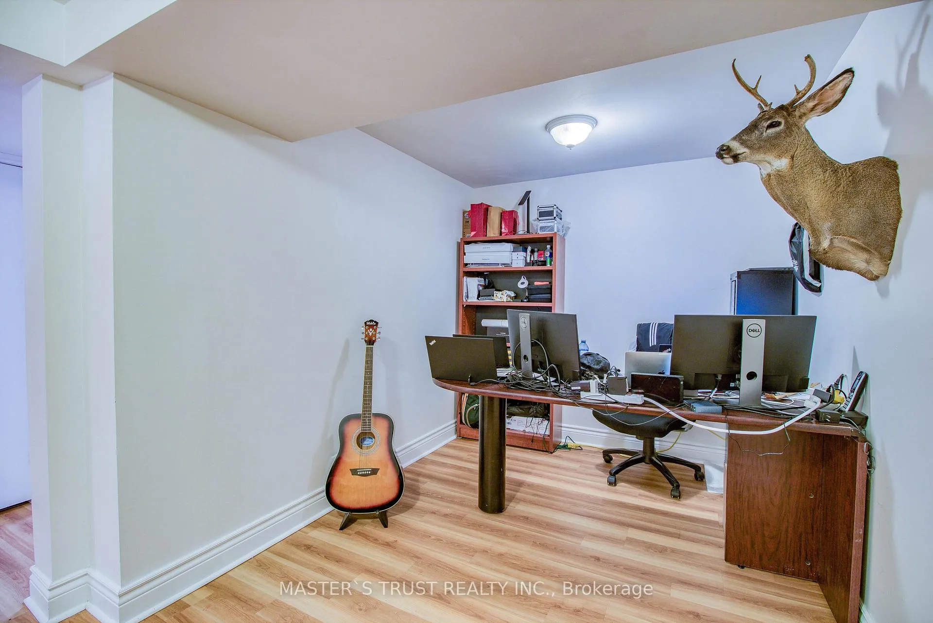 Photo 17 of 20 Valhalla Court, Aurora, Aurora Village — HOMEH