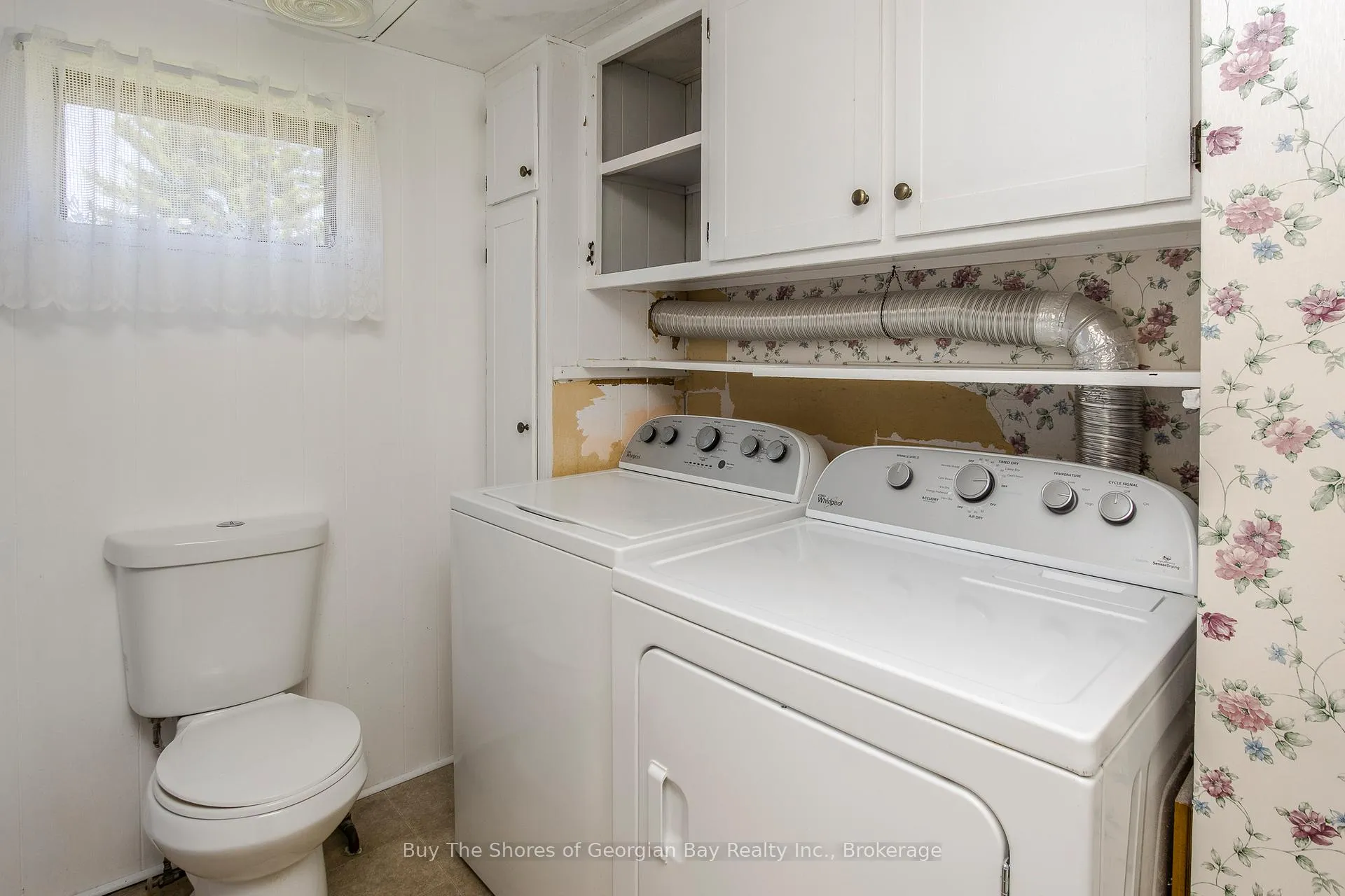 Photo 15 of 10 Maple Lane, Midland — HOMEH