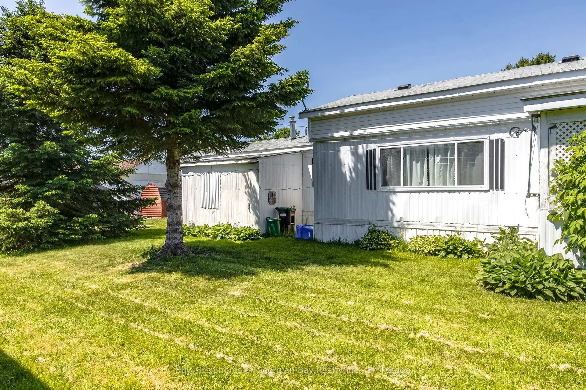 Photo 20 of 10 Maple Lane, Midland — HOMEH