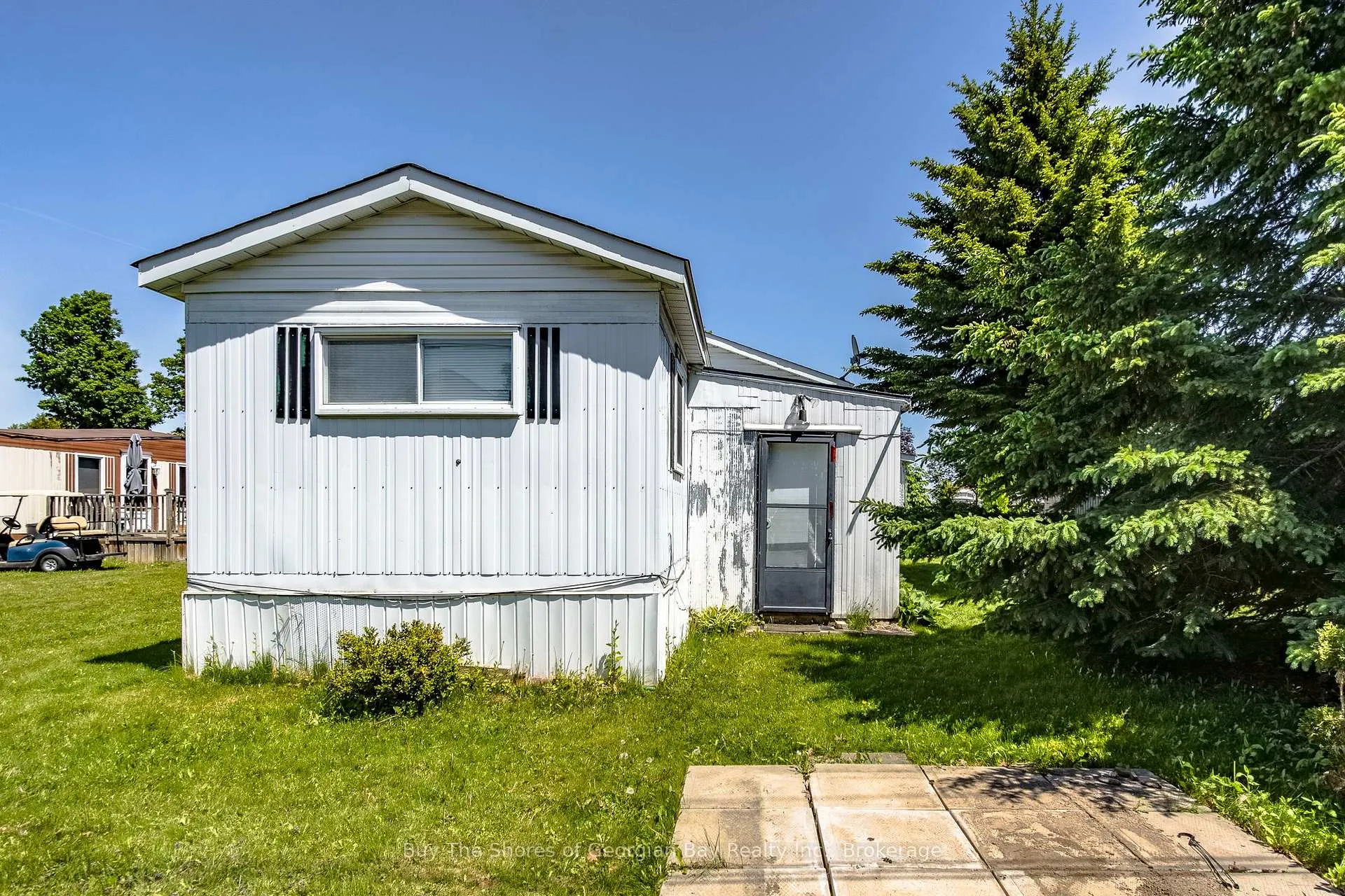 Photo 21 of 10 Maple Lane, Midland — HOMEH