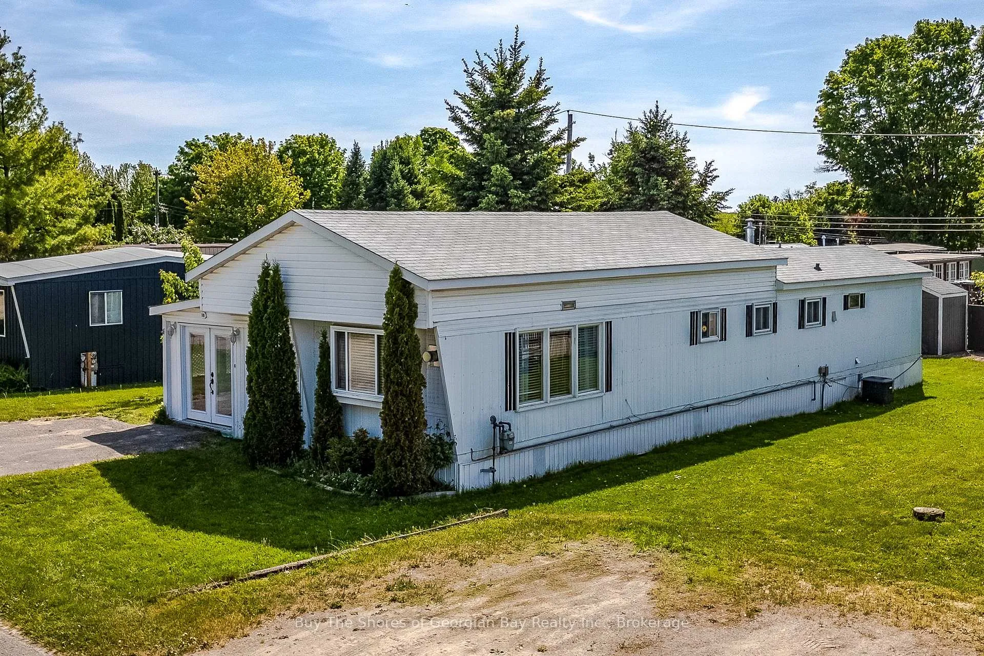 Photo 23 of 10 Maple Lane, Midland — HOMEH
