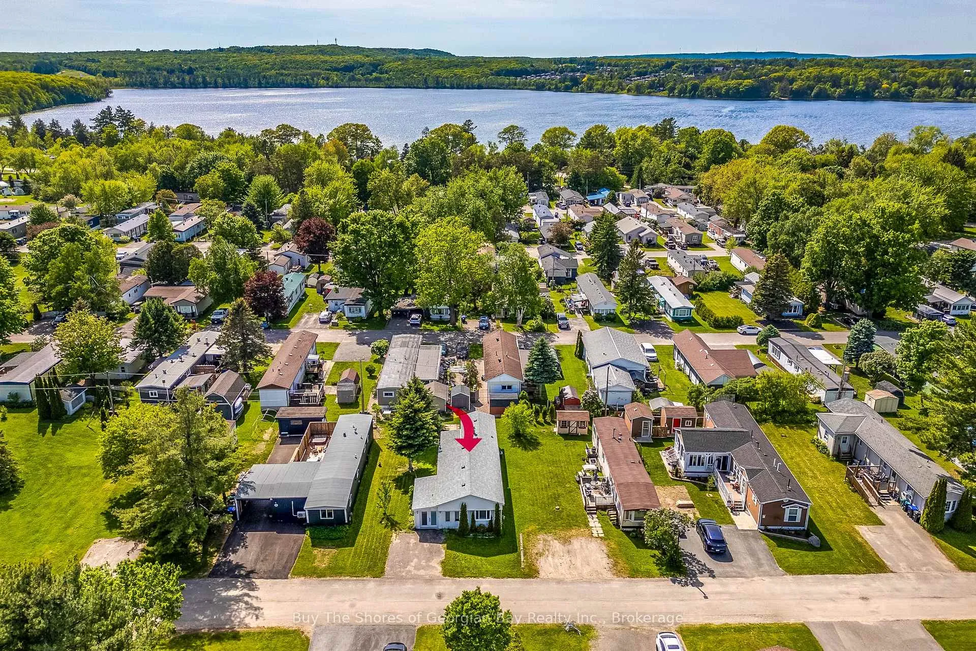 Photo 26 of 10 Maple Lane, Midland — HOMEH