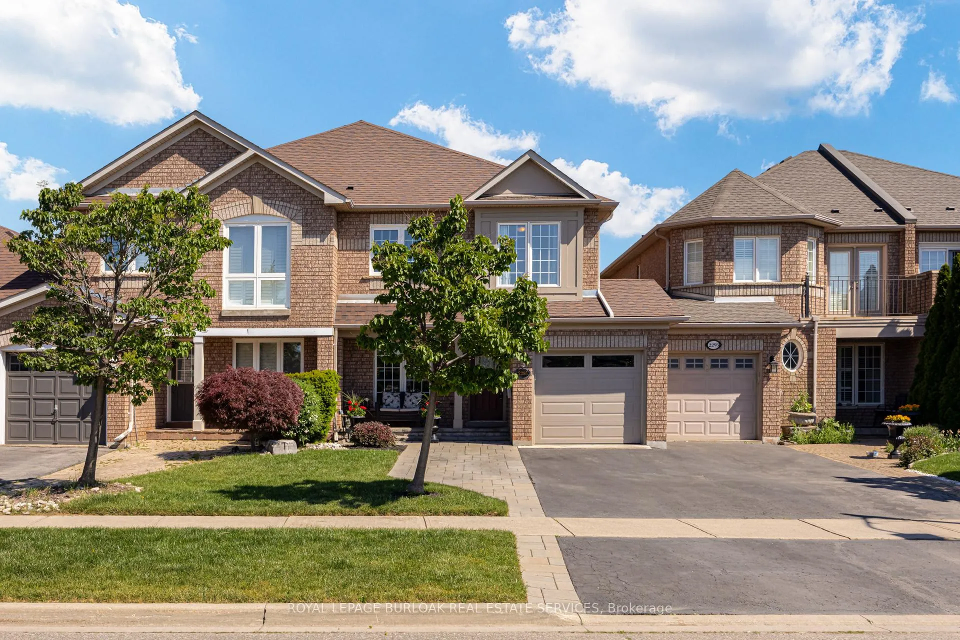 Front of 2295 Kingfisher Court