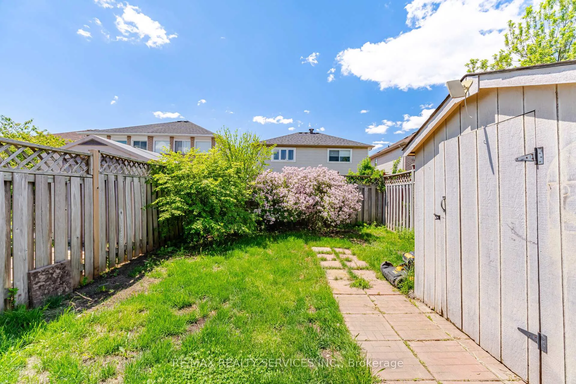 Photo 50 of 54 Yellow Brick Road, Brampton, Brampton North — HOMEH