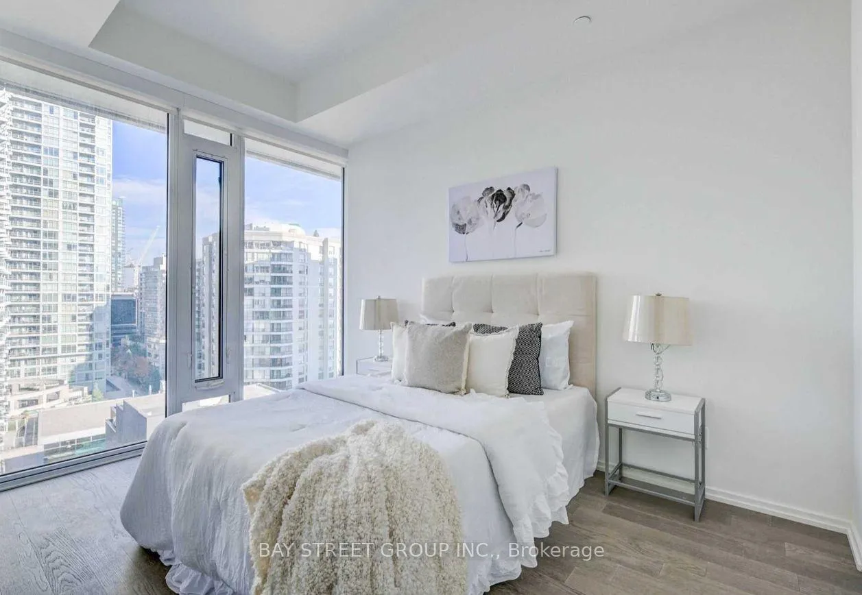Front of Unit 1908, 5 Soudan Avenue