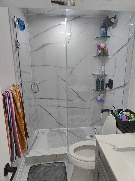 Photo 5 of Unit A, 35 Kingsplate Crescent, Etobicoke, West Humber-Clairville — HOMEH
