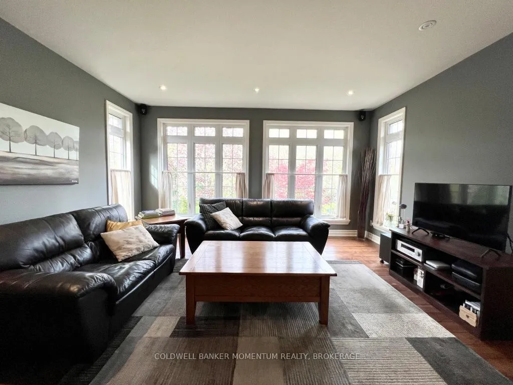 Photo 9 of 22 John Street, St. Catharines, Port Dalhousie — HOMEH