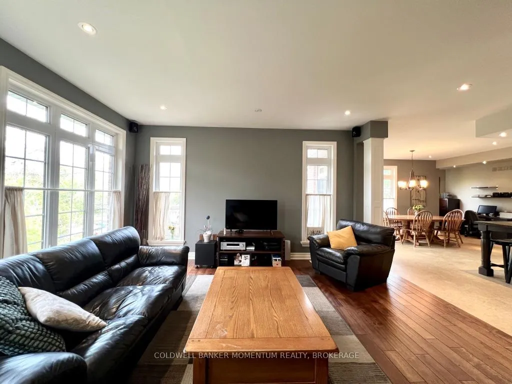 Photo 11 of 22 John Street, St. Catharines, Port Dalhousie — HOMEH