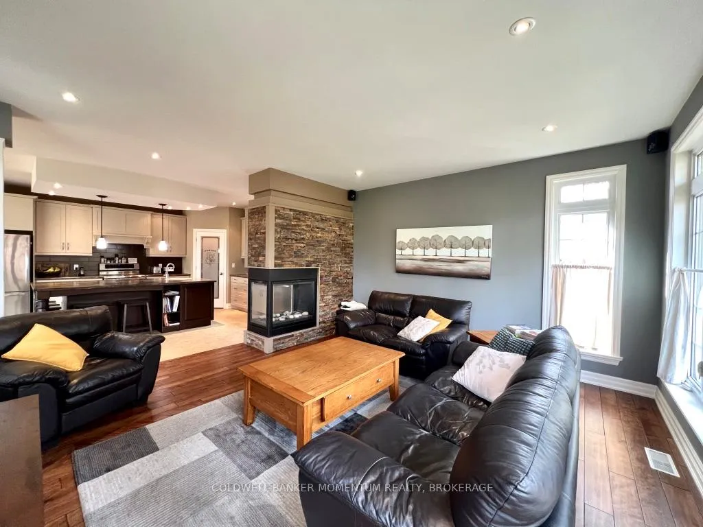 Photo 12 of 22 John Street, St. Catharines, Port Dalhousie — HOMEH