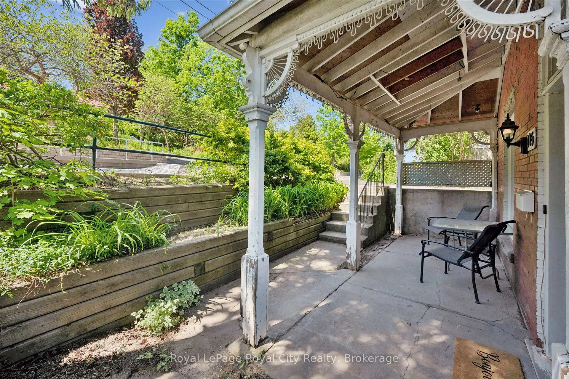 Photo 8 of 115 Grove Street, Guelph, St. George's — HOMEH