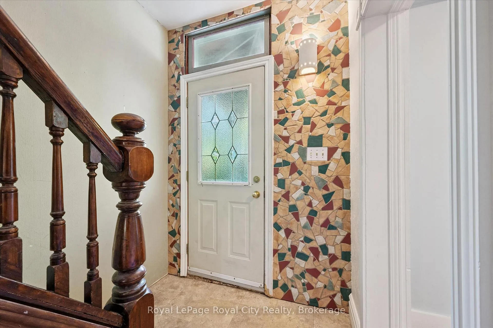 Photo 11 of 115 Grove Street, Guelph, St. George's — HOMEH