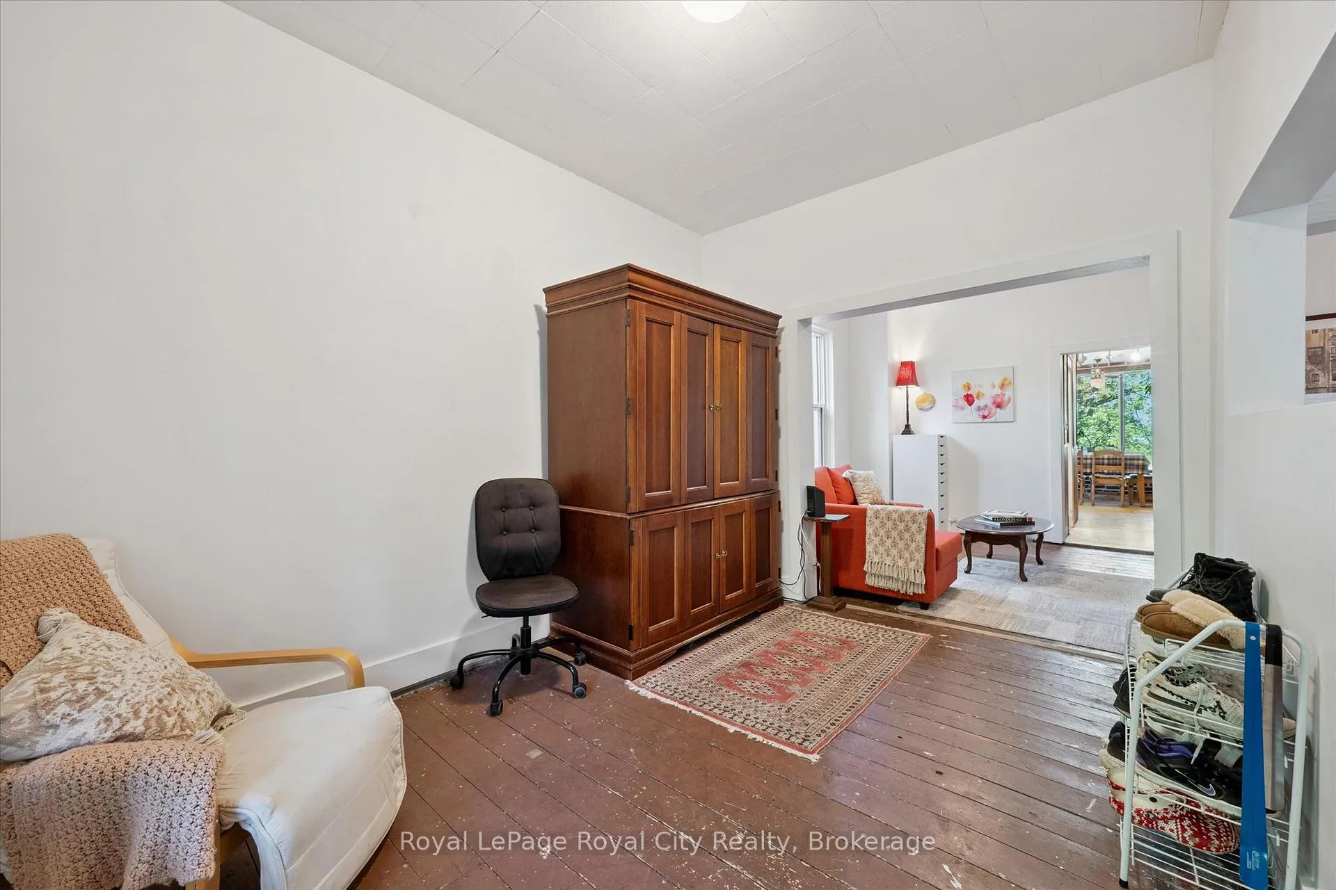 Photo 13 of 115 Grove Street, Guelph, St. George's — HOMEH