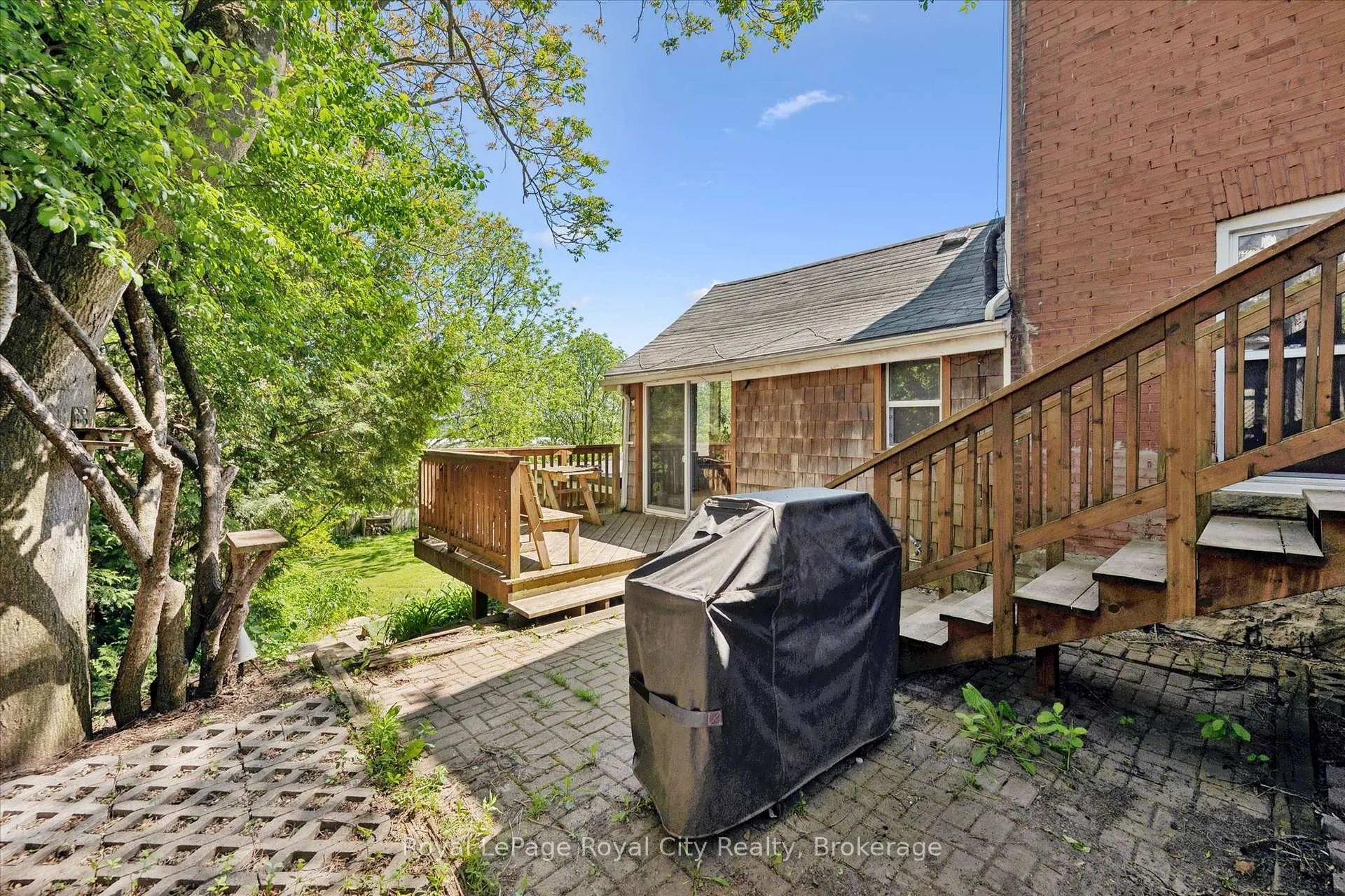 Photo 33 of 115 Grove Street, Guelph, St. George's — HOMEH