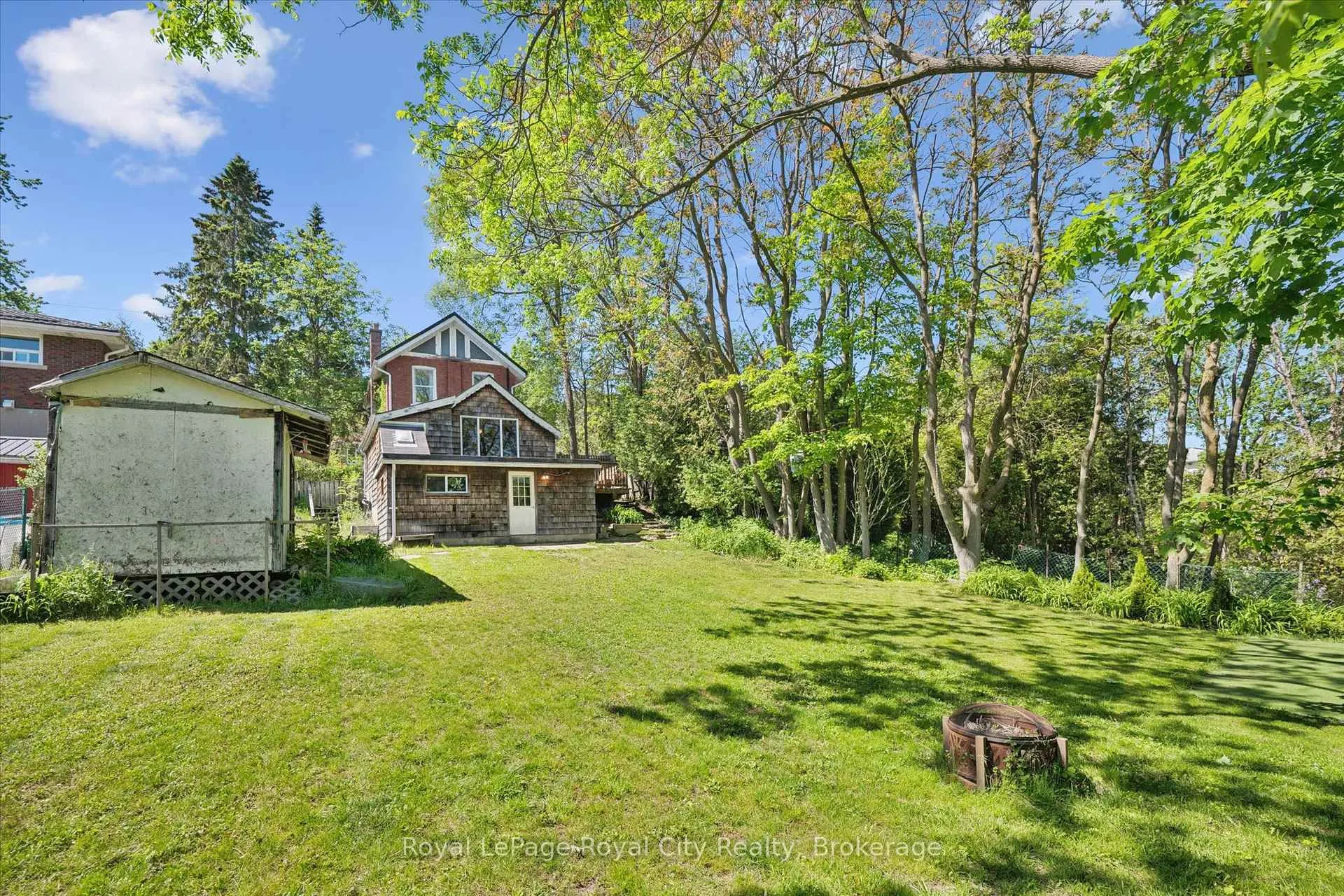 Photo 35 of 115 Grove Street, Guelph, St. George's — HOMEH