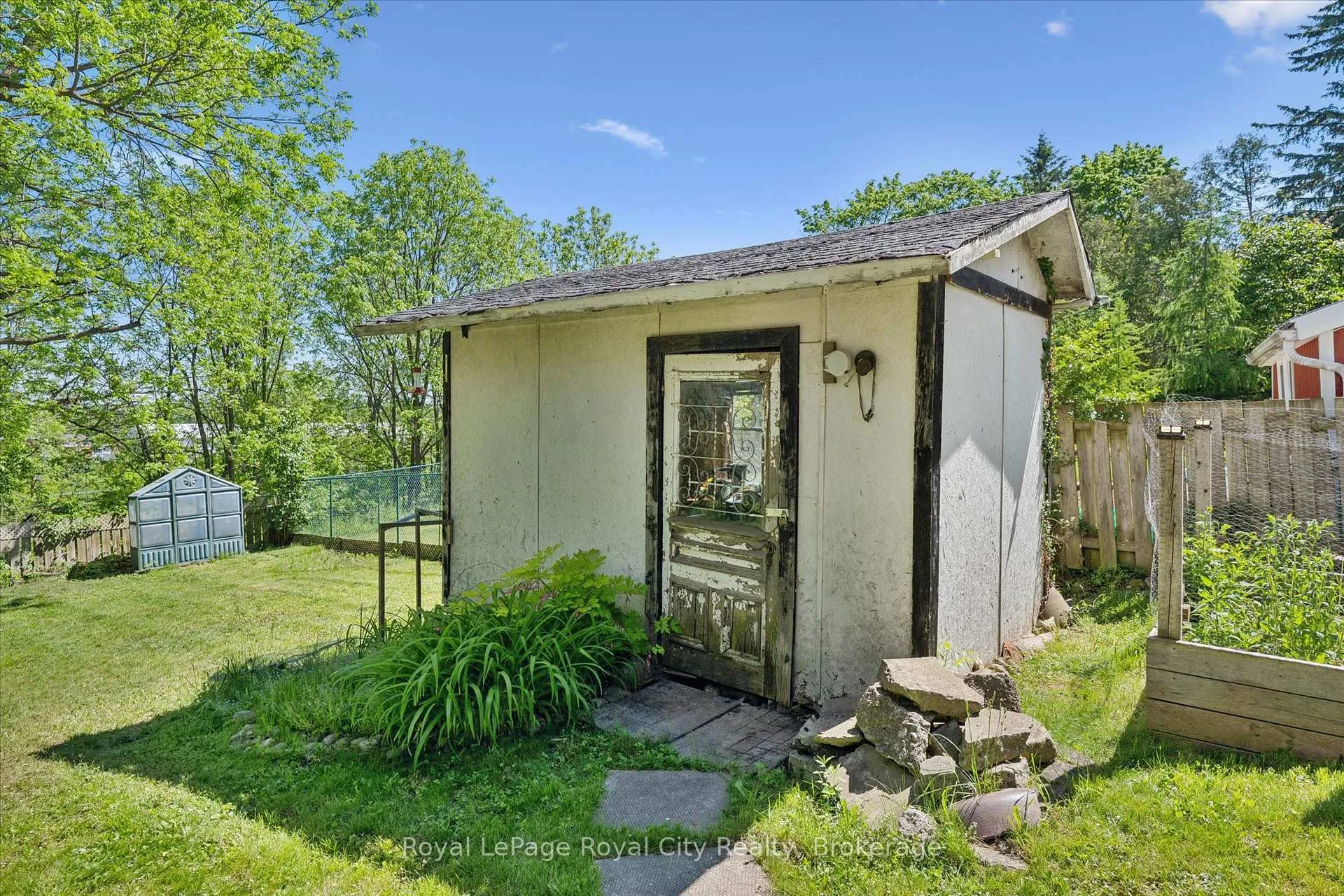 Photo 39 of 115 Grove Street, Guelph, St. George's — HOMEH