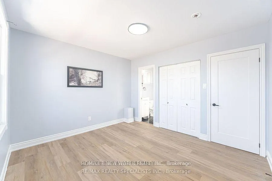 Photo 8 of 13 Caledon Crescent, Brampton, Brampton East — HOMEH