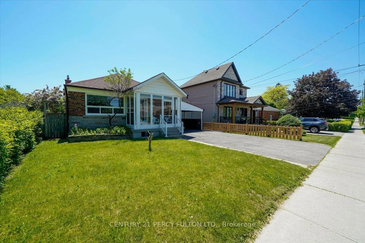 Photo 2 of 55 Cornwallis Drive, Scarborough, Dorset Park — HOMEH