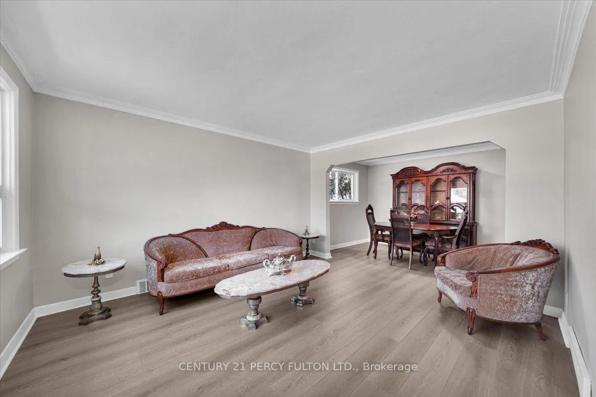 Photo 4 of 55 Cornwallis Drive, Scarborough, Dorset Park — HOMEH