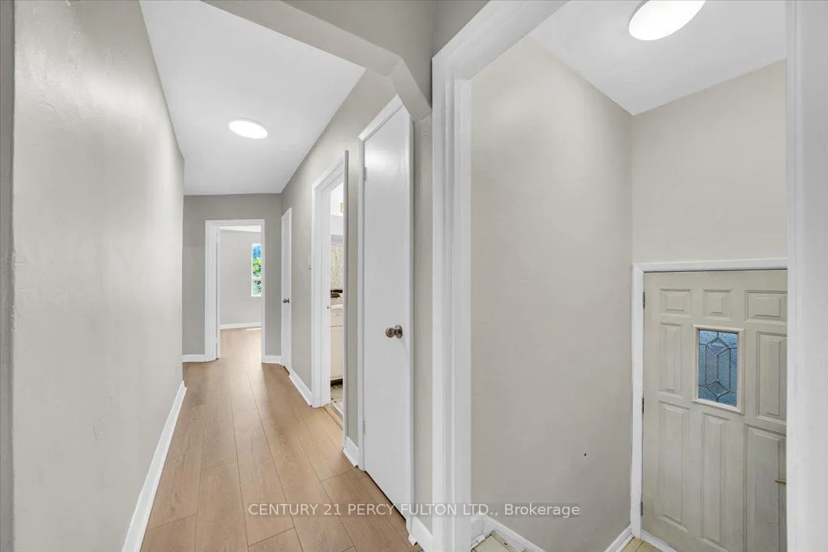 Photo 8 of 55 Cornwallis Drive, Scarborough, Dorset Park — HOMEH