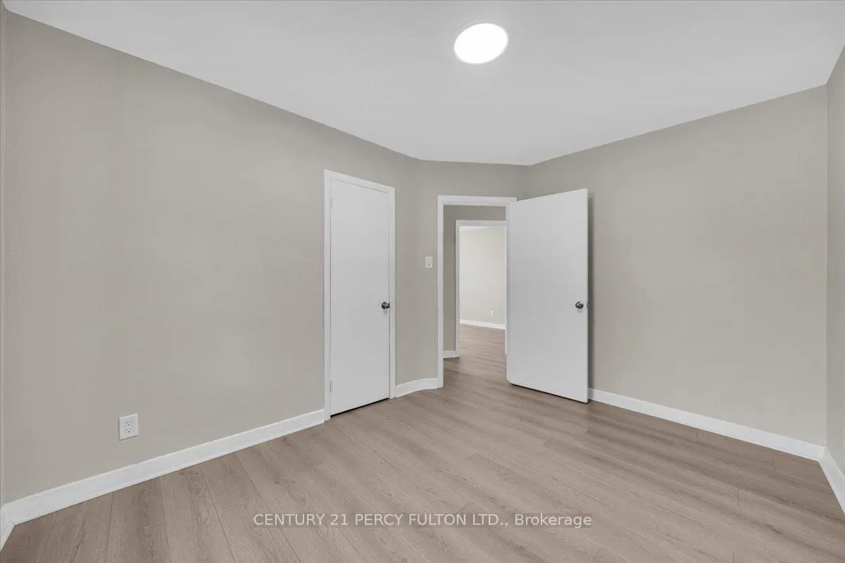 Photo 10 of 55 Cornwallis Drive, Scarborough, Dorset Park — HOMEH