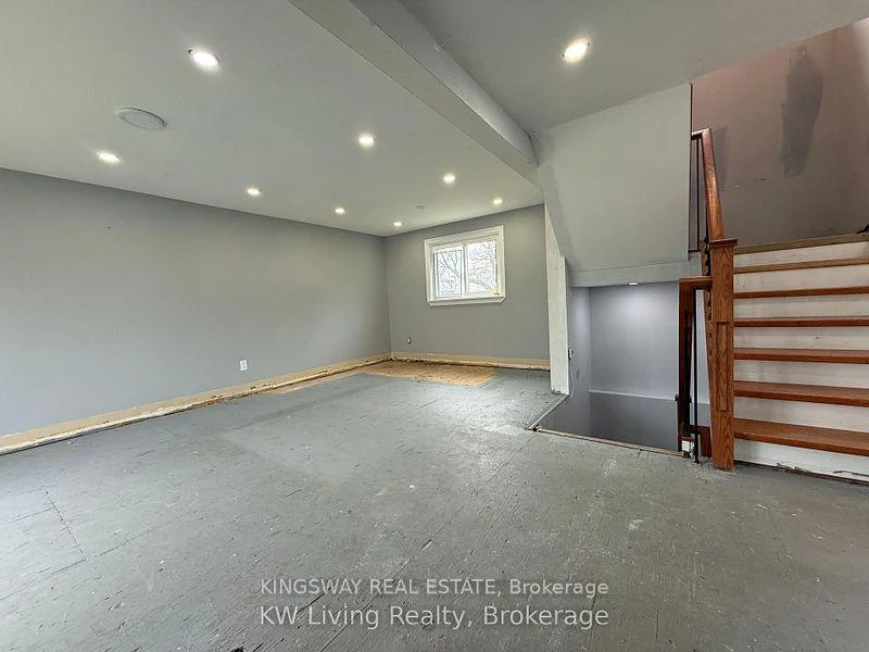 Photo 9 of 18 Gemshaw Crescent, Scarborough, Malvern — HOMEH