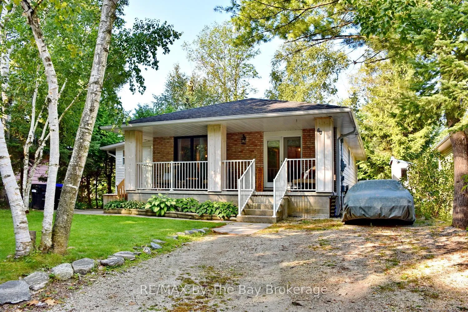 Photo 4 of 60 57th Street S, Wasaga Beach — HOMEH