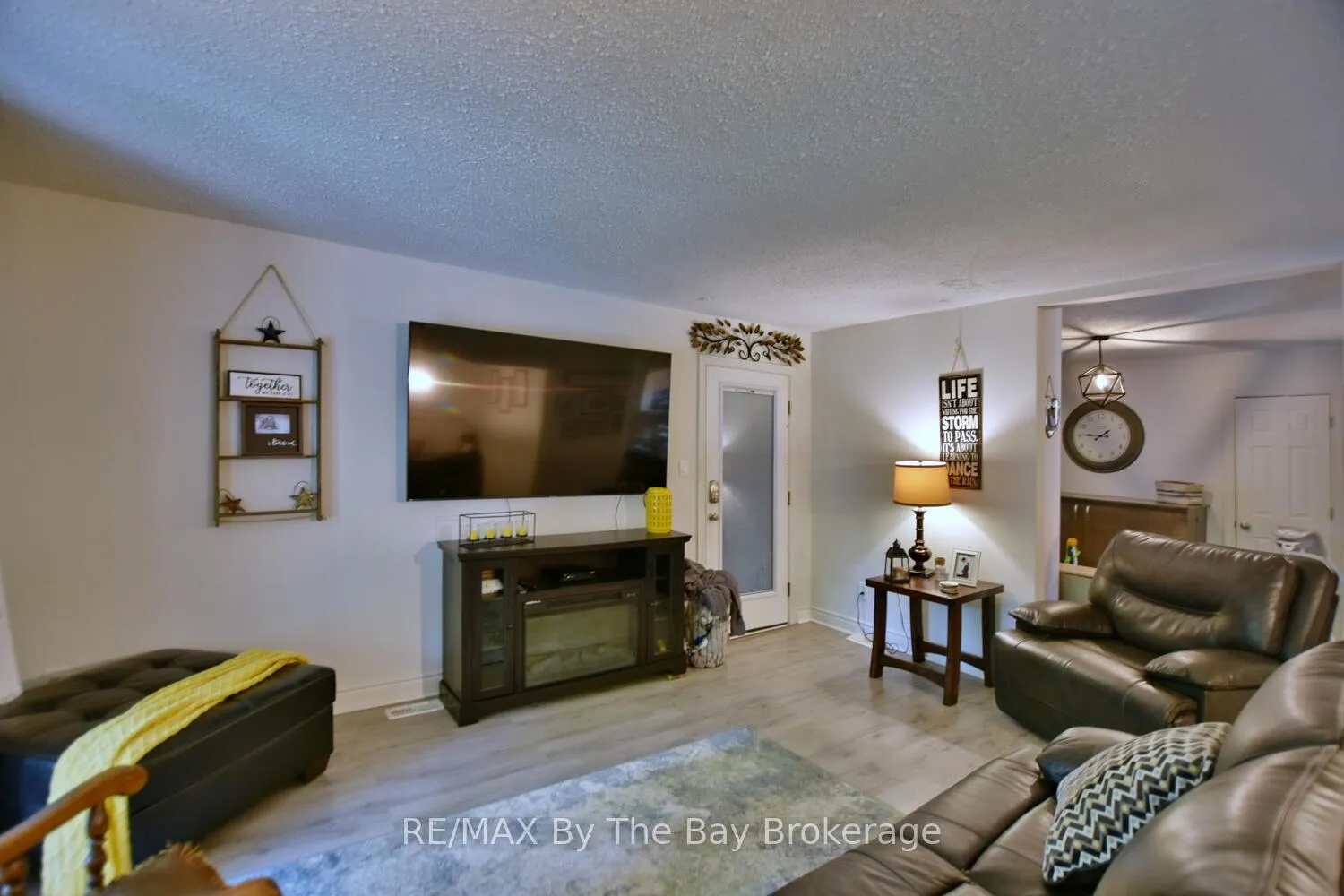 Photo 12 of 60 57th Street S, Wasaga Beach — HOMEH