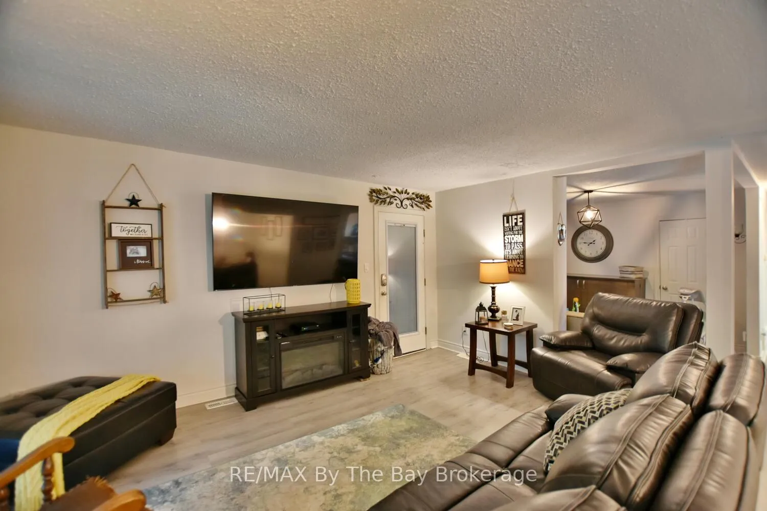 Photo 14 of 60 57th Street S, Wasaga Beach — HOMEH