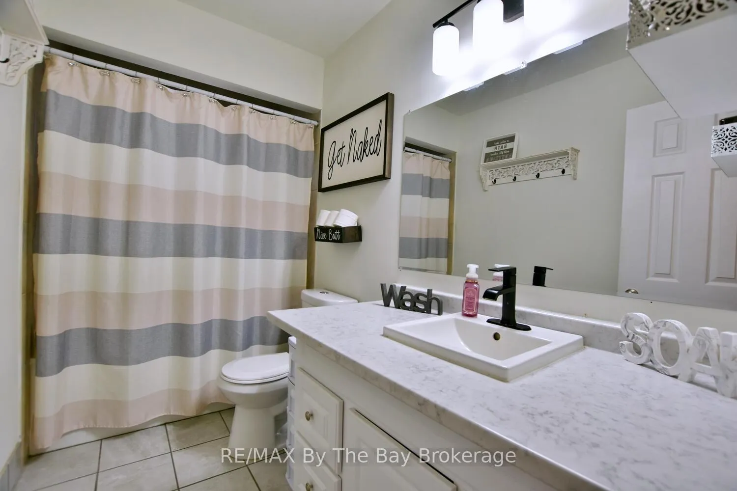 Photo 19 of 60 57th Street S, Wasaga Beach — HOMEH