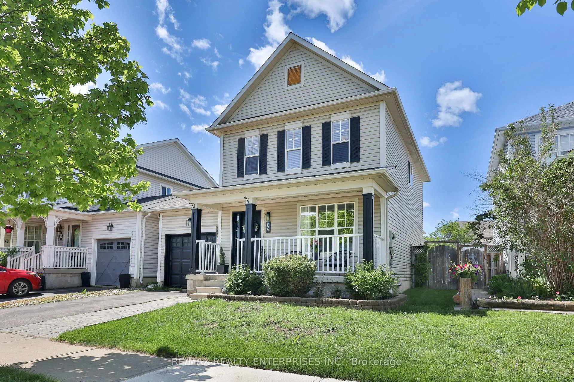 Photo 3 of 89 Somerville Road, Halton Hills, Acton — HOMEH