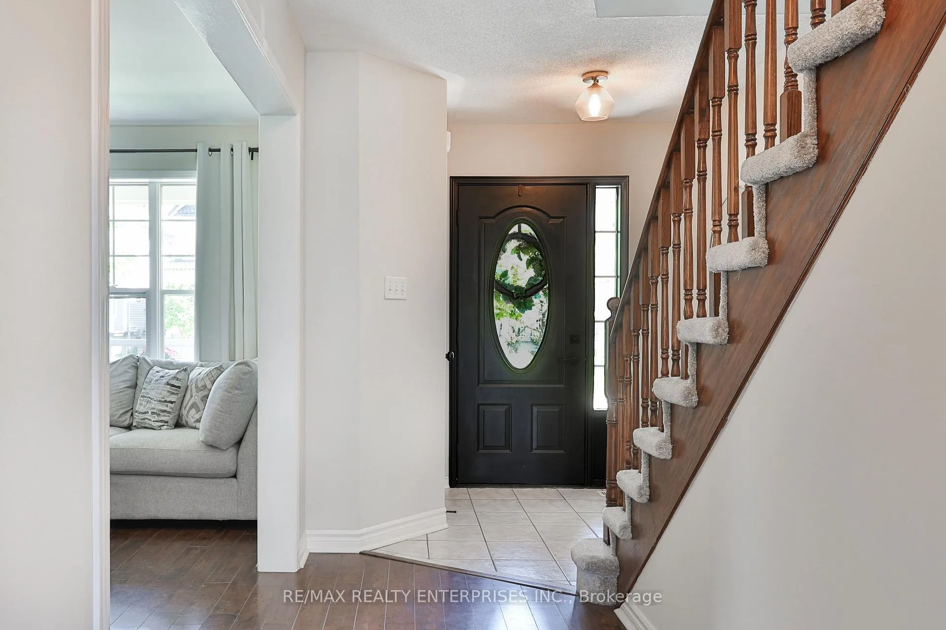 Photo 7 of 89 Somerville Road, Halton Hills, Acton — HOMEH