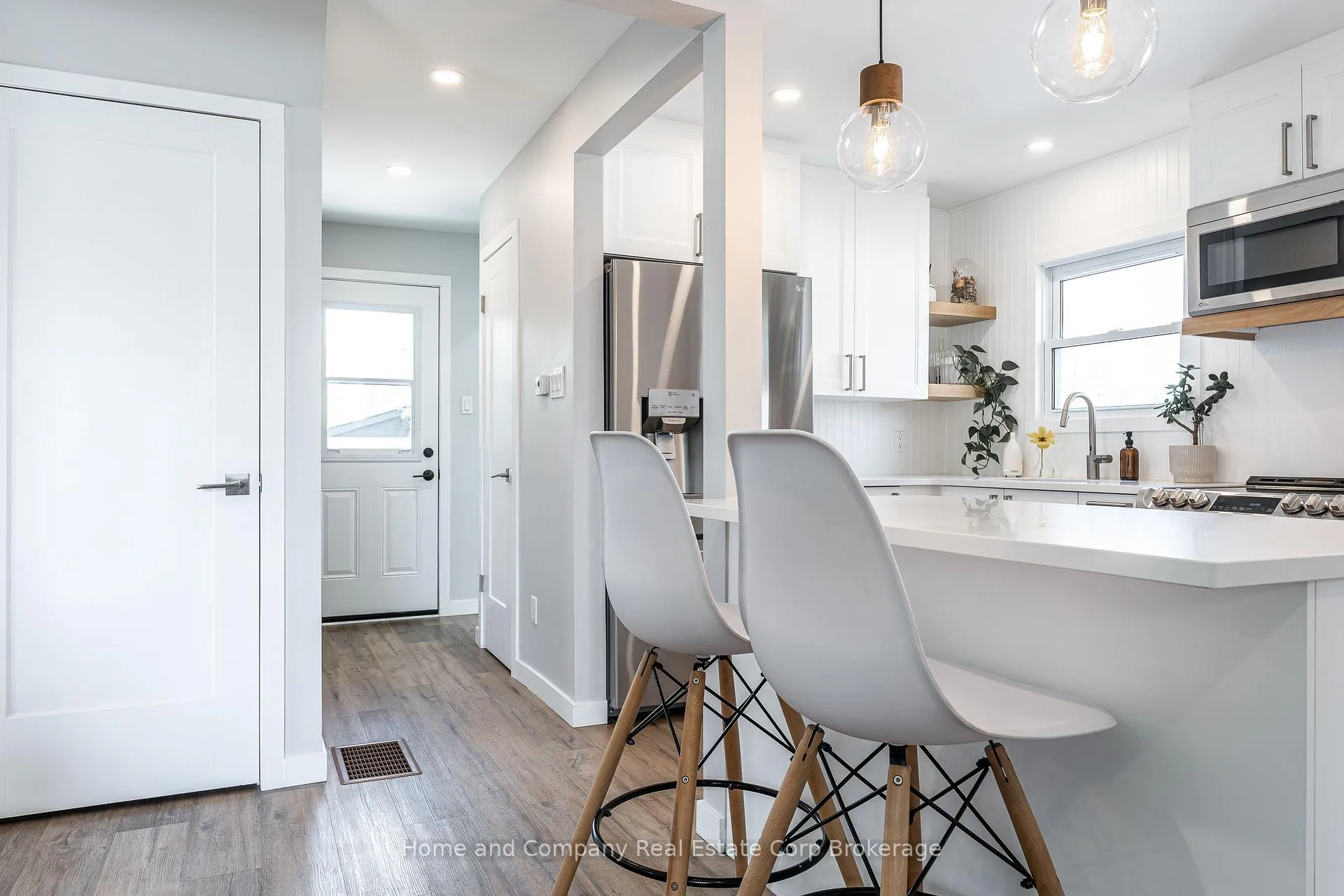 Photo 13 of 577 Albert Street, Stratford — HOMEH