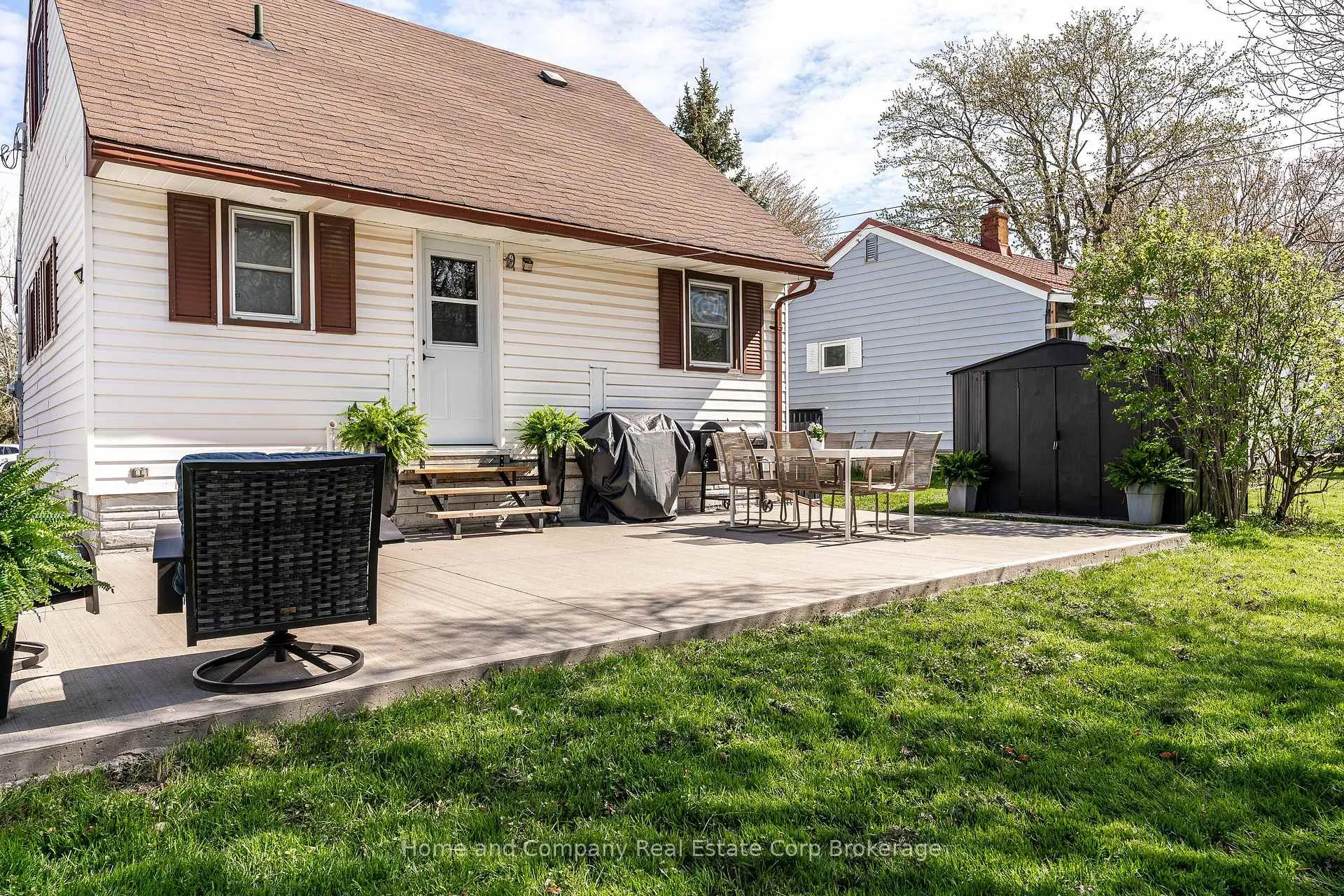 Photo 31 of 577 Albert Street, Stratford — HOMEH