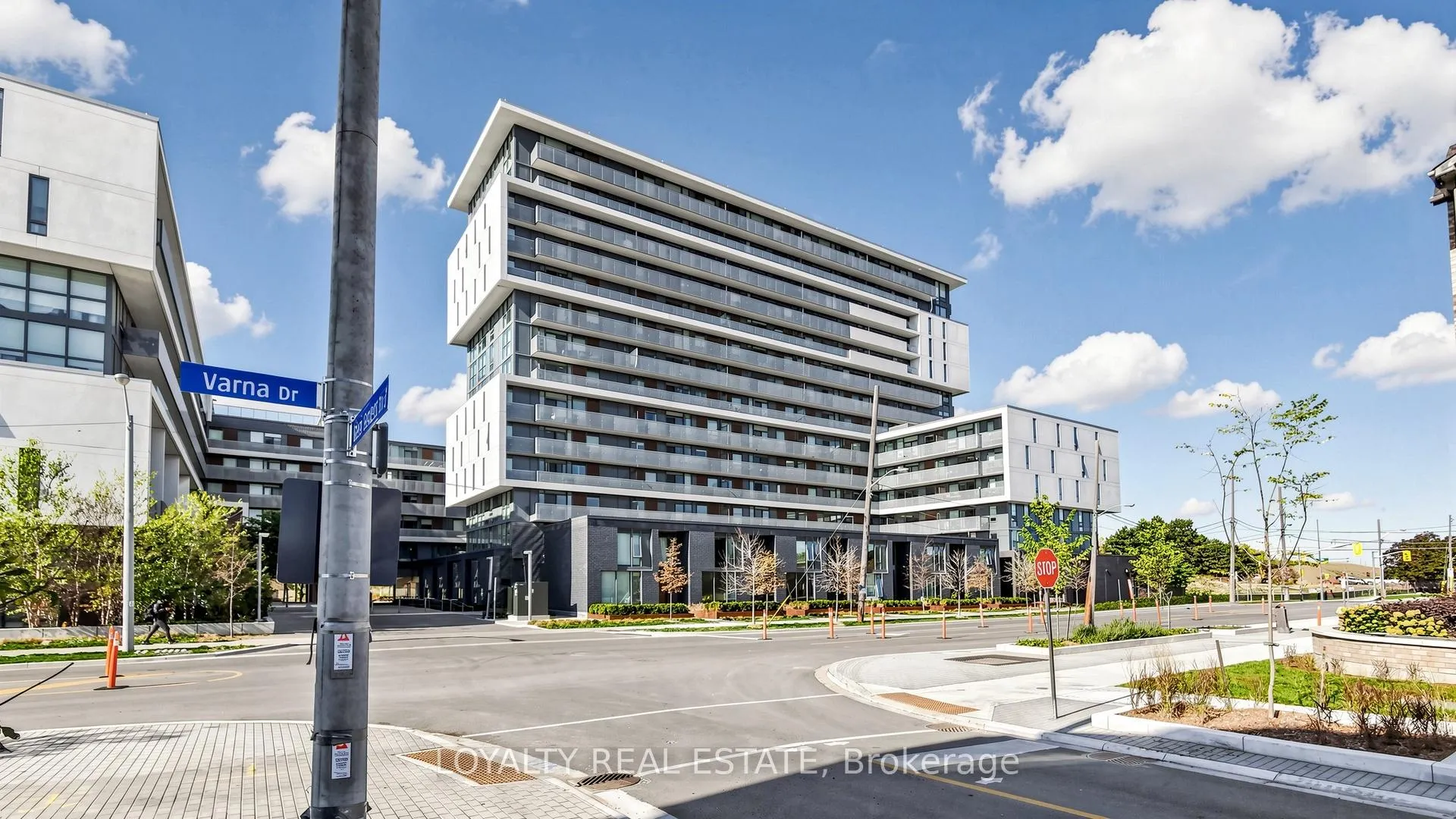 Photo 2 of Unit 1207, 120 Varna Drive, Toronto, Englemount-Lawrence — HOMEH
