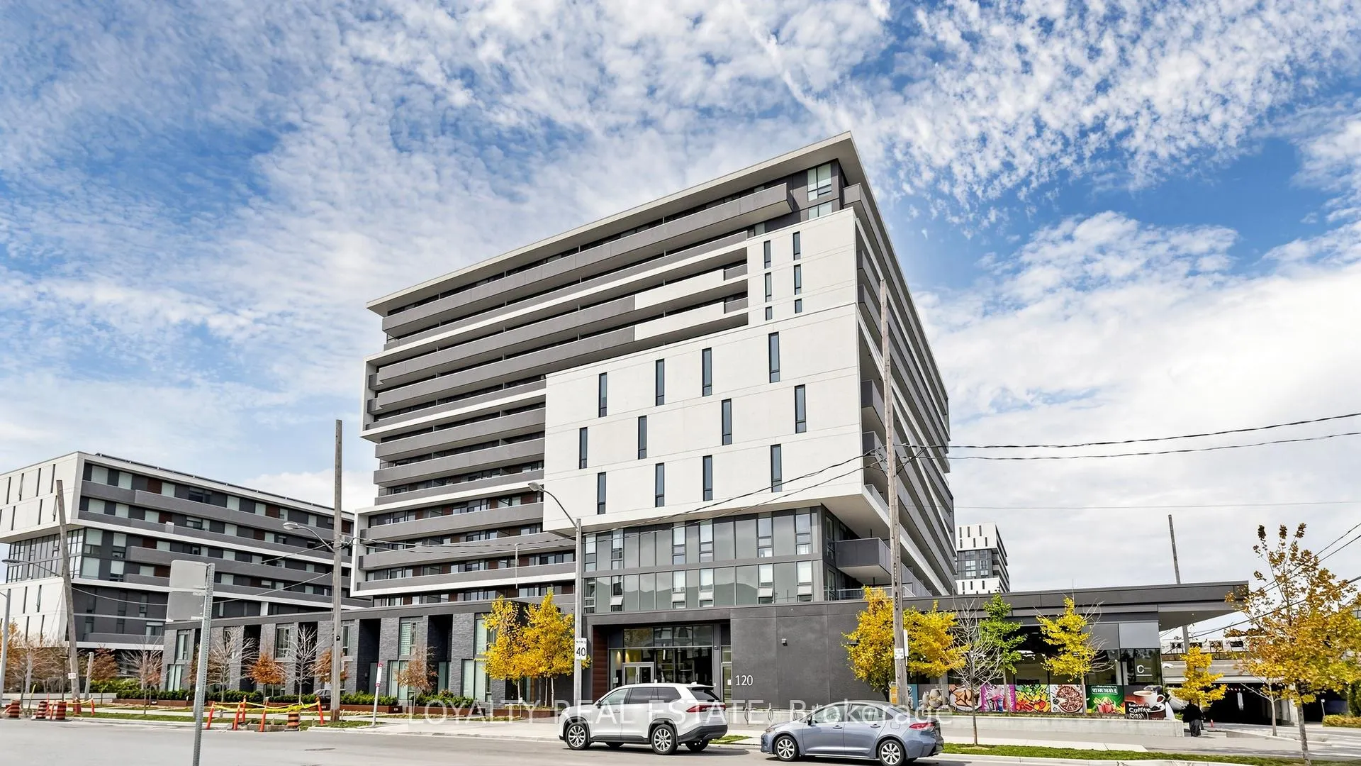 Photo 4 of Unit 1207, 120 Varna Drive, Toronto, Englemount-Lawrence — HOMEH