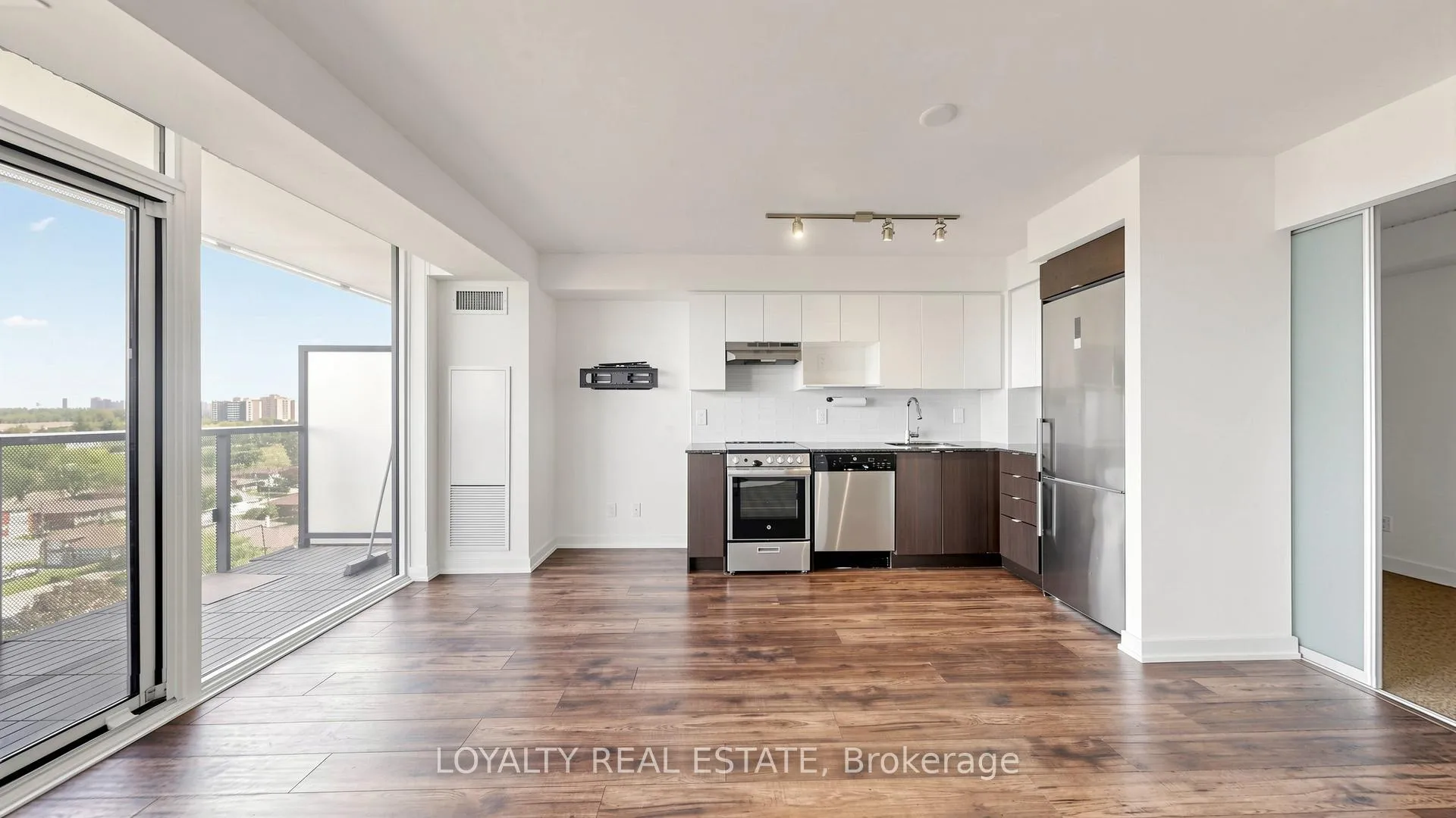 Photo 16 of Unit 1207, 120 Varna Drive, Toronto, Englemount-Lawrence — HOMEH