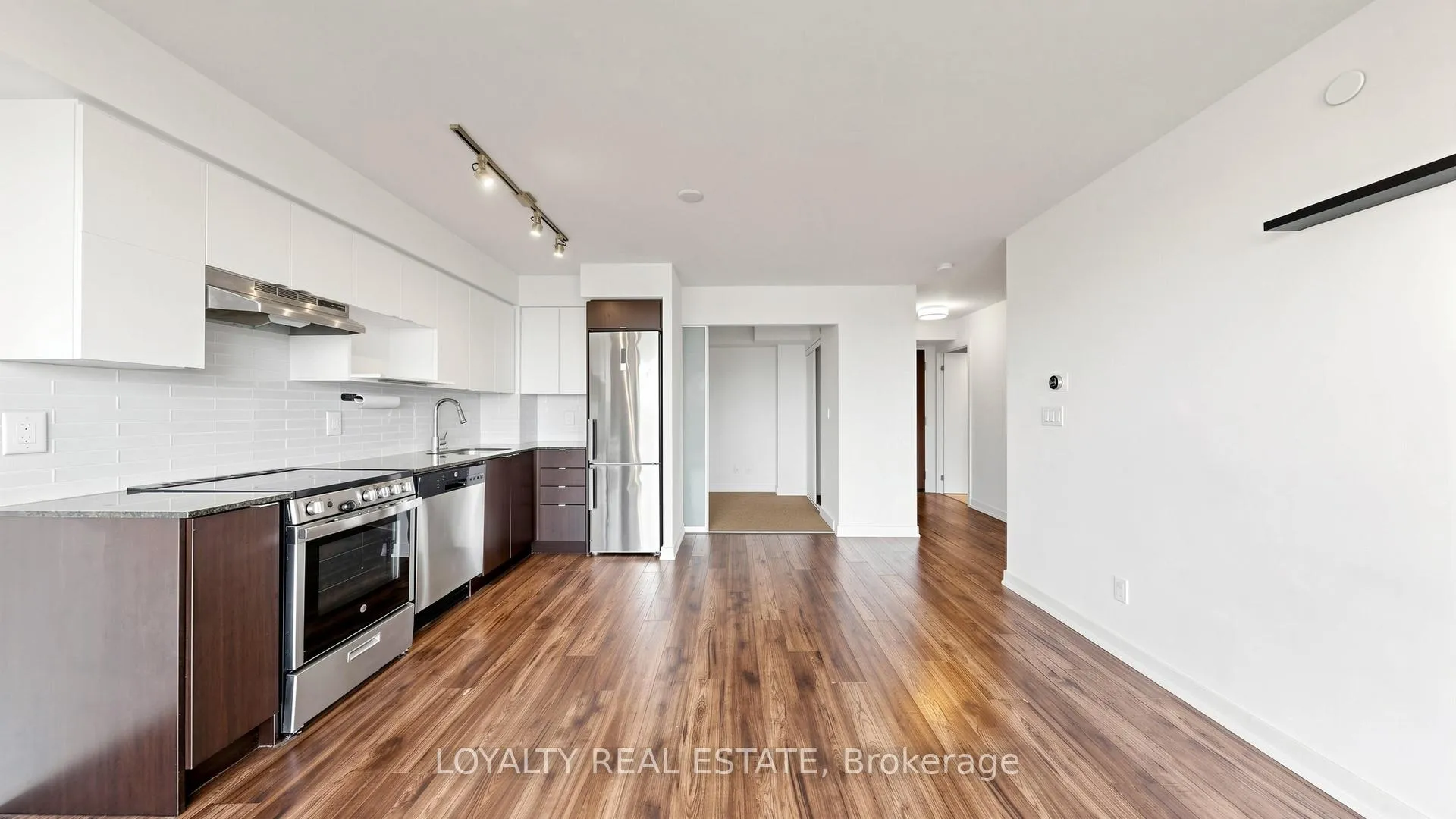 Photo 18 of Unit 1207, 120 Varna Drive, Toronto, Englemount-Lawrence — HOMEH