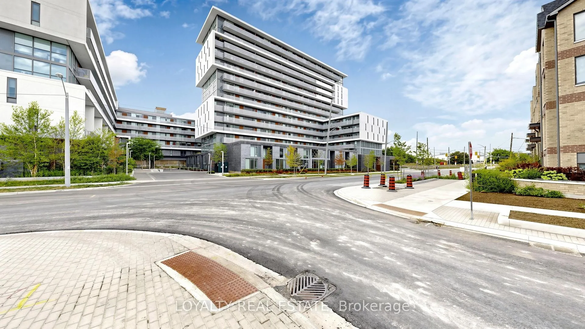 Photo 47 of Unit 1207, 120 Varna Drive, Toronto, Englemount-Lawrence — HOMEH