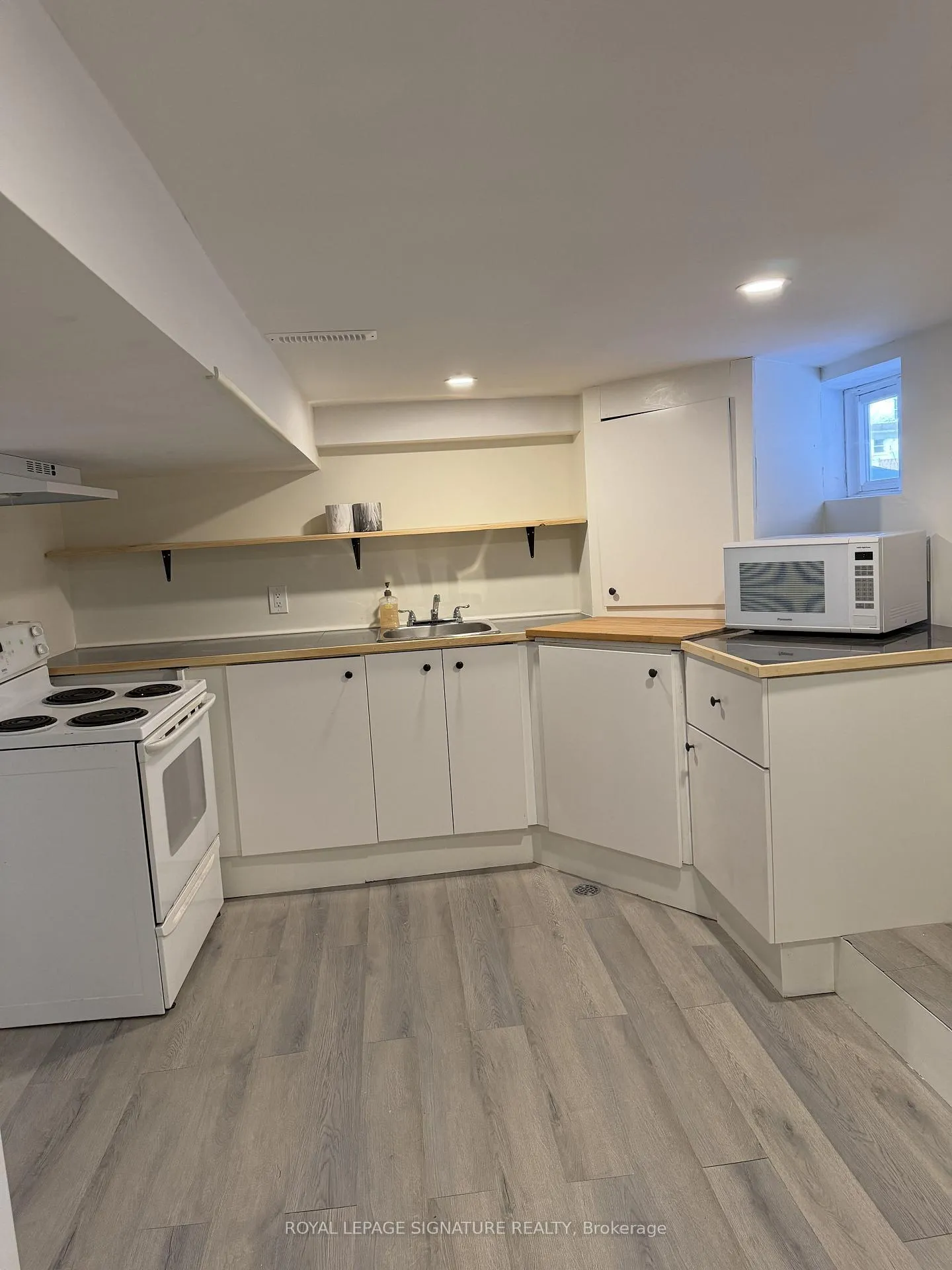 Photo 14 of Unit Apt 4, 295 Arthur Street, Oshawa, Central — HOMEH