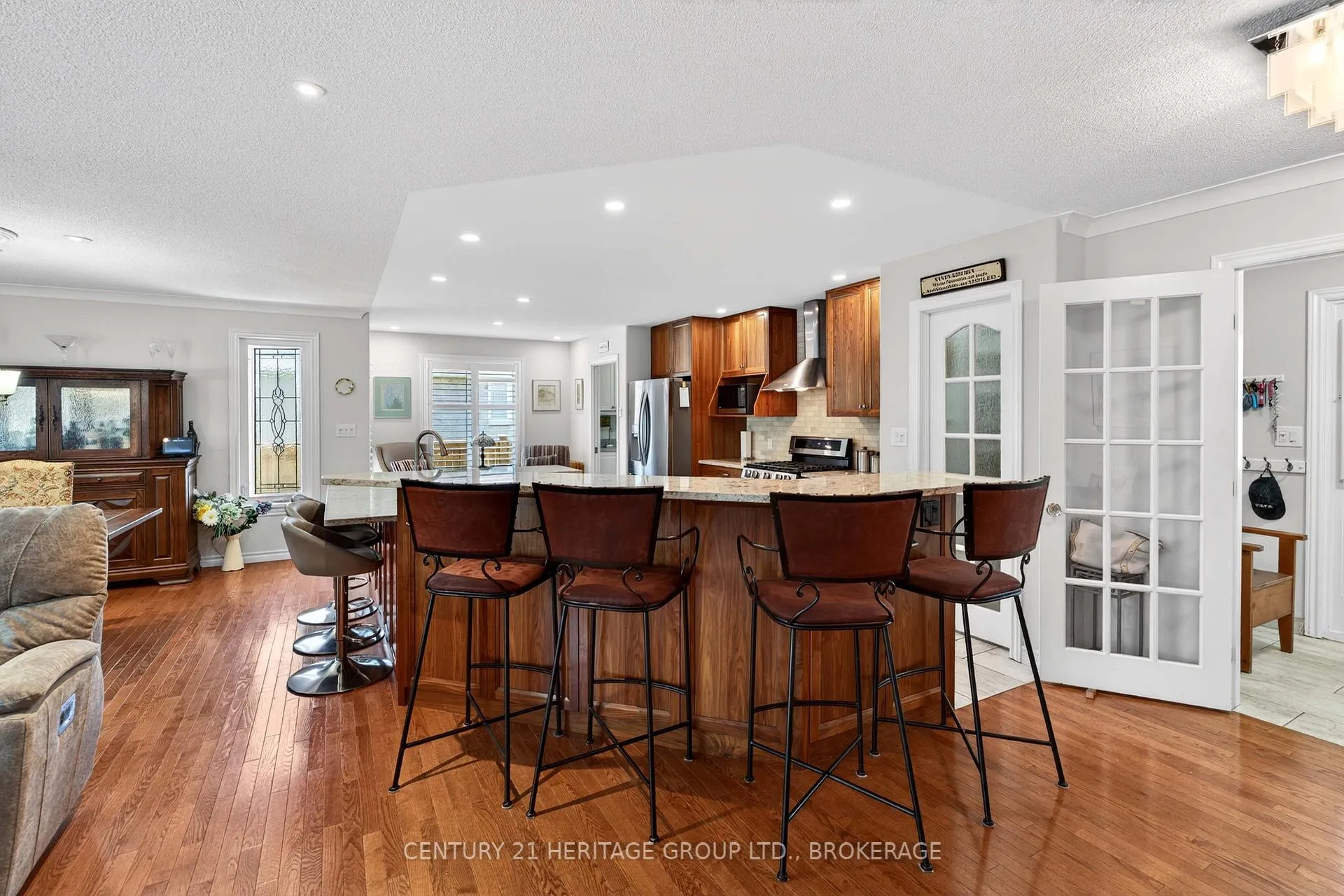 Photo 7 of 209 Smuggler's Cove Drive, Kingston, City Southwest — HOMEH