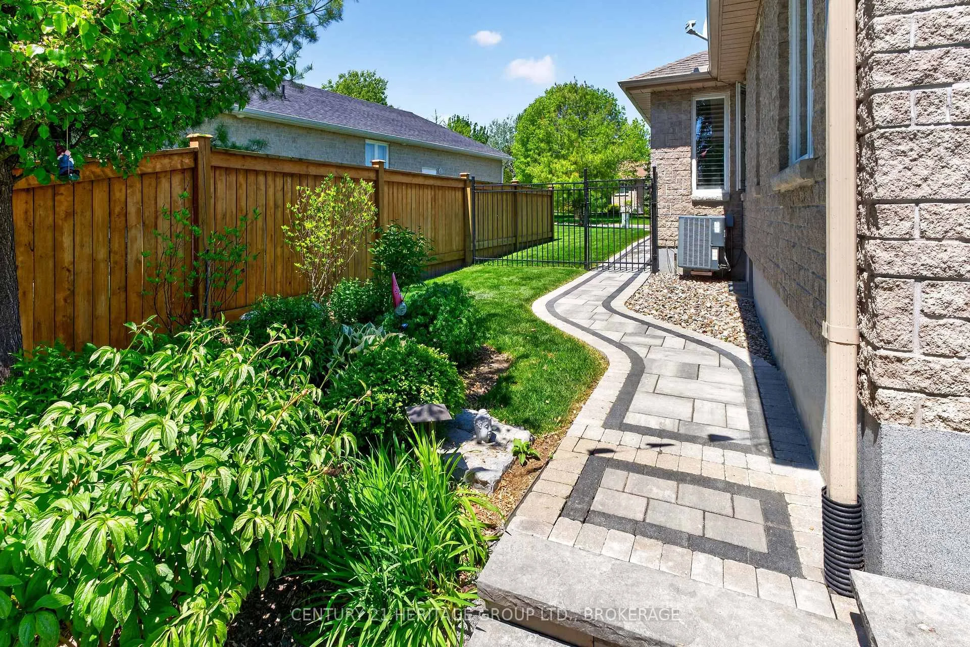 Photo 43 of 209 Smuggler's Cove Drive, Kingston, City Southwest — HOMEH