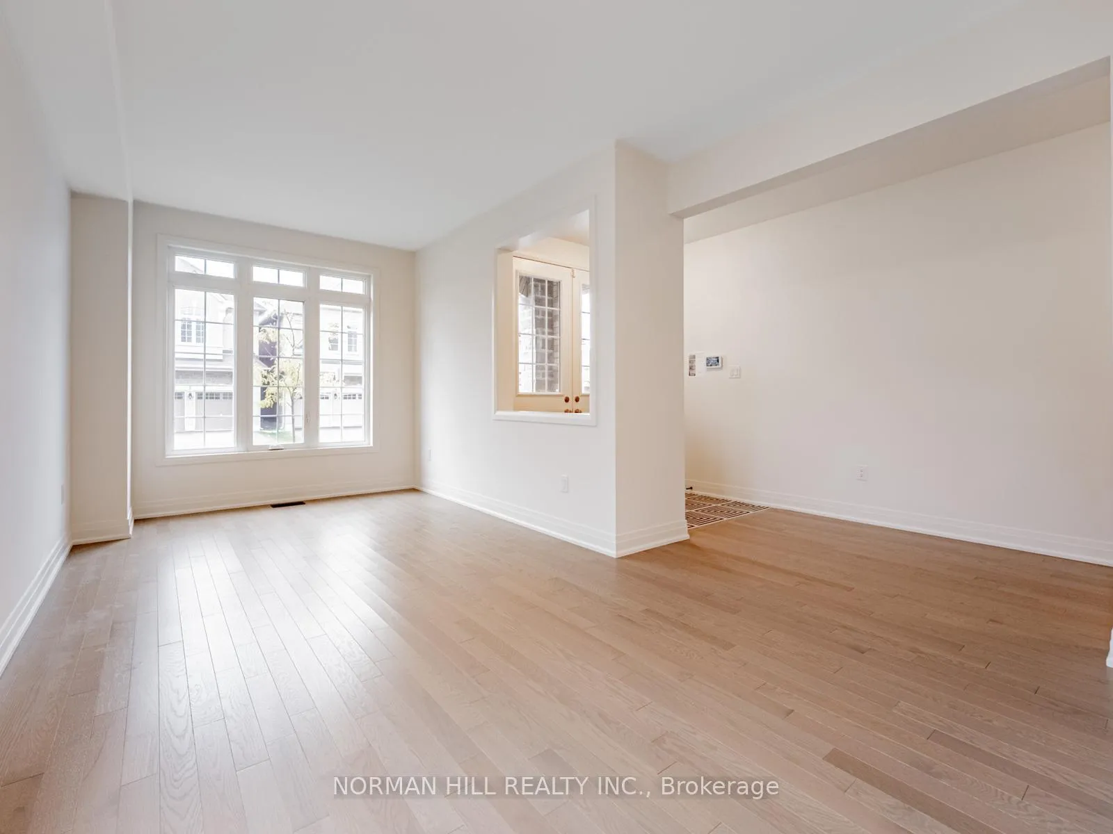 Photo 9 of 23 Lilestone Drive, Brampton, Credit Valley — HOMEH