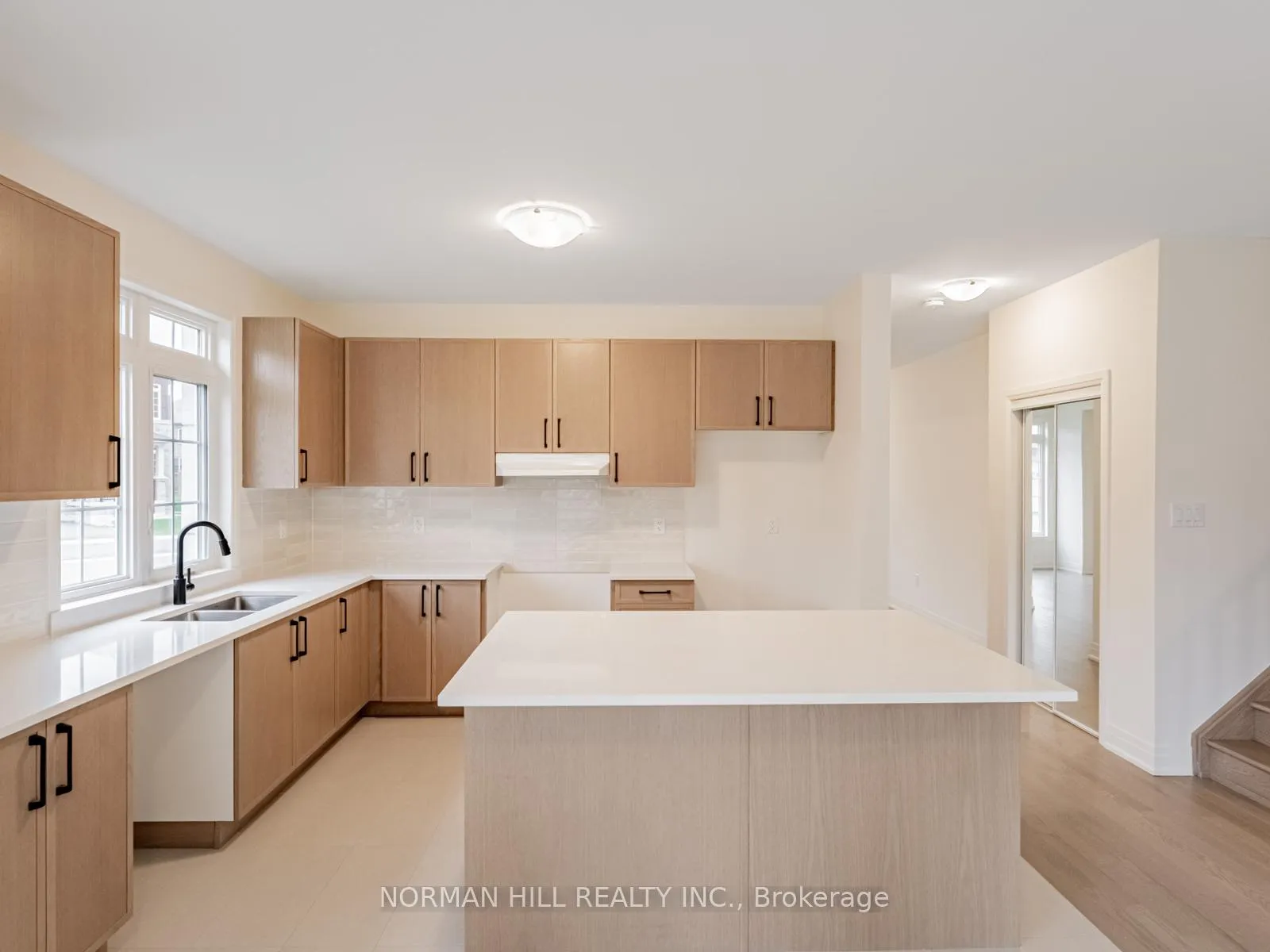 Photo 14 of 23 Lilestone Drive, Brampton, Credit Valley — HOMEH