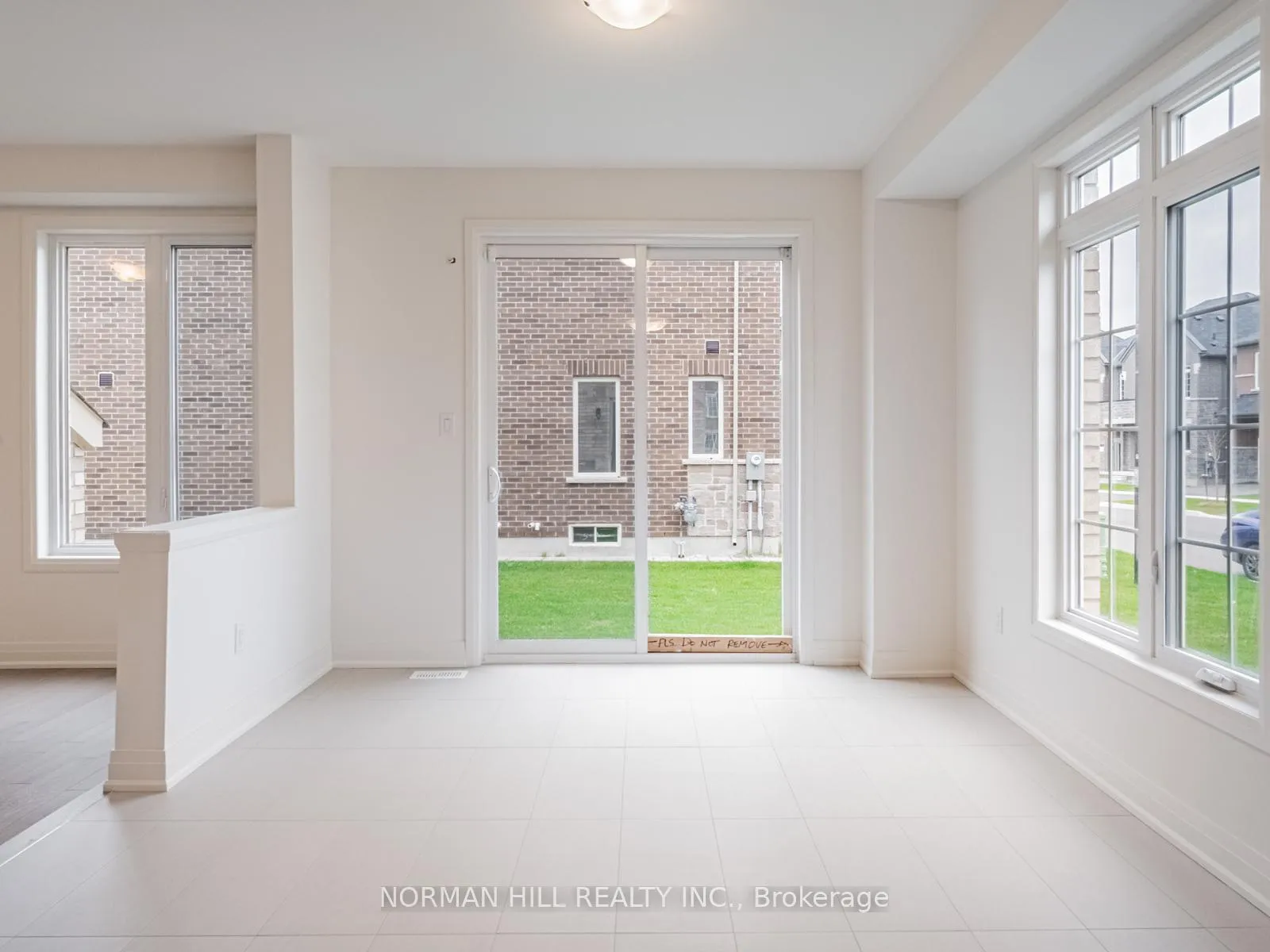 Photo 16 of 23 Lilestone Drive, Brampton, Credit Valley — HOMEH