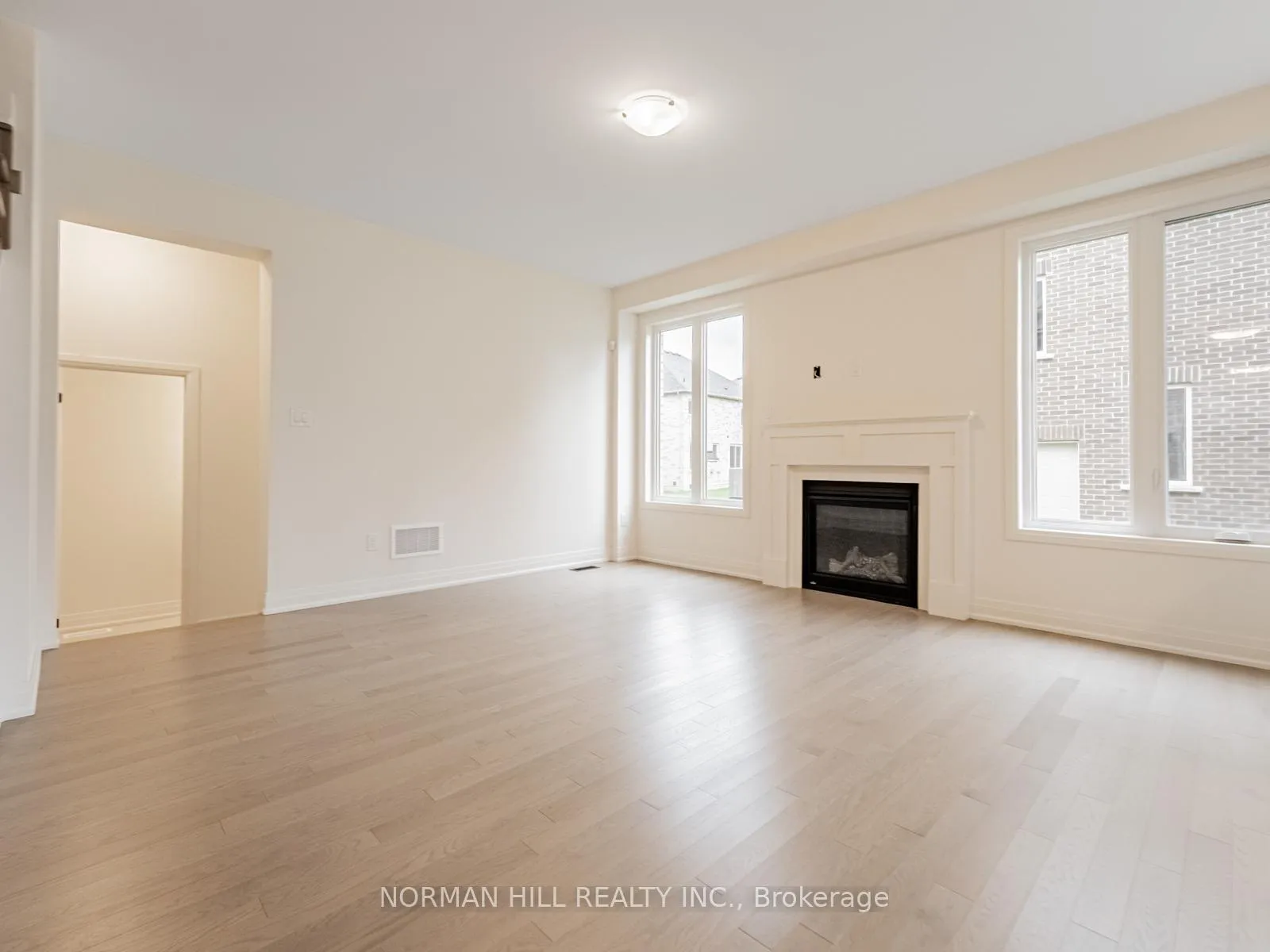 Photo 19 of 23 Lilestone Drive, Brampton, Credit Valley — HOMEH