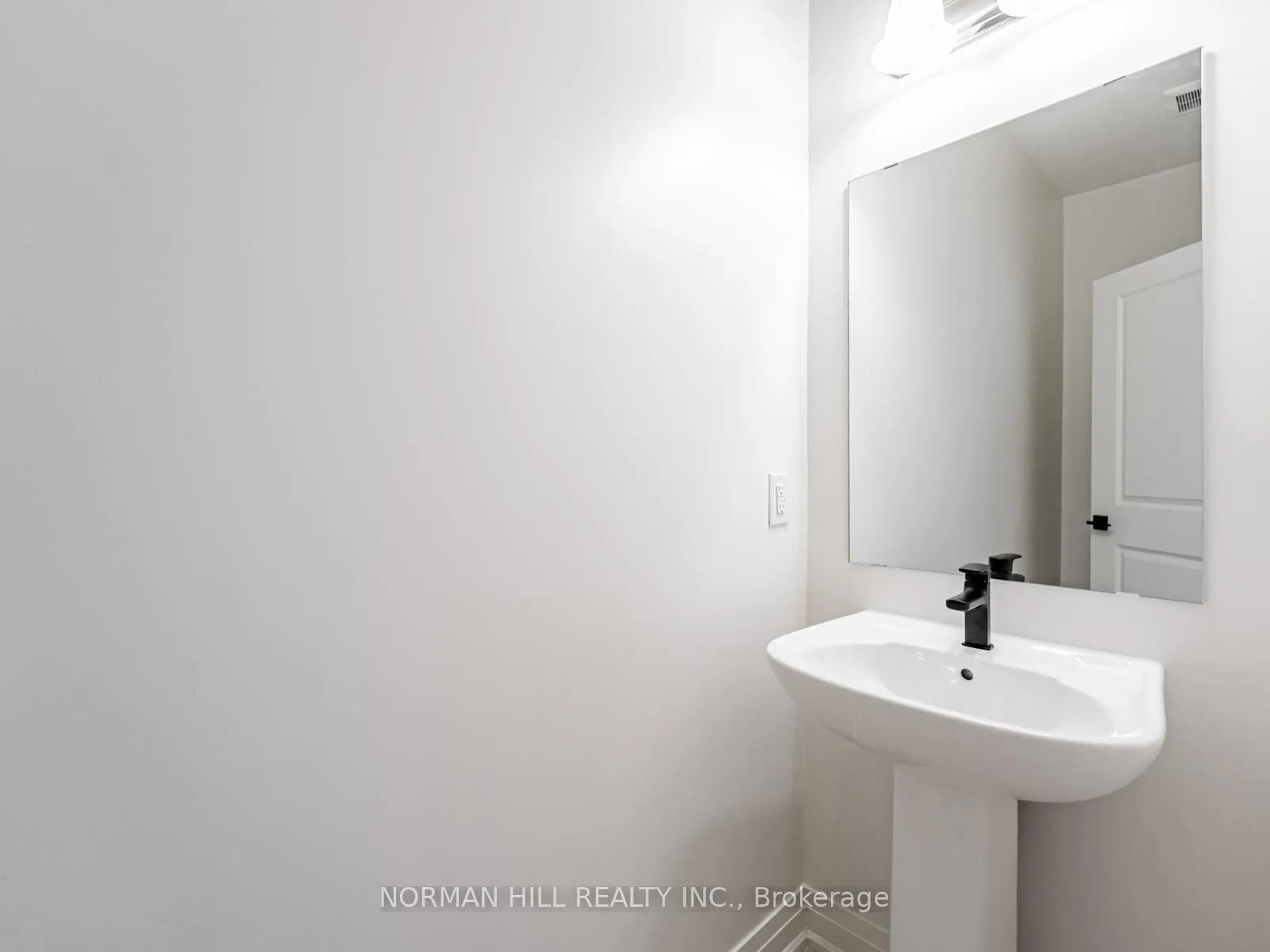 Photo 22 of 23 Lilestone Drive, Brampton, Credit Valley — HOMEH