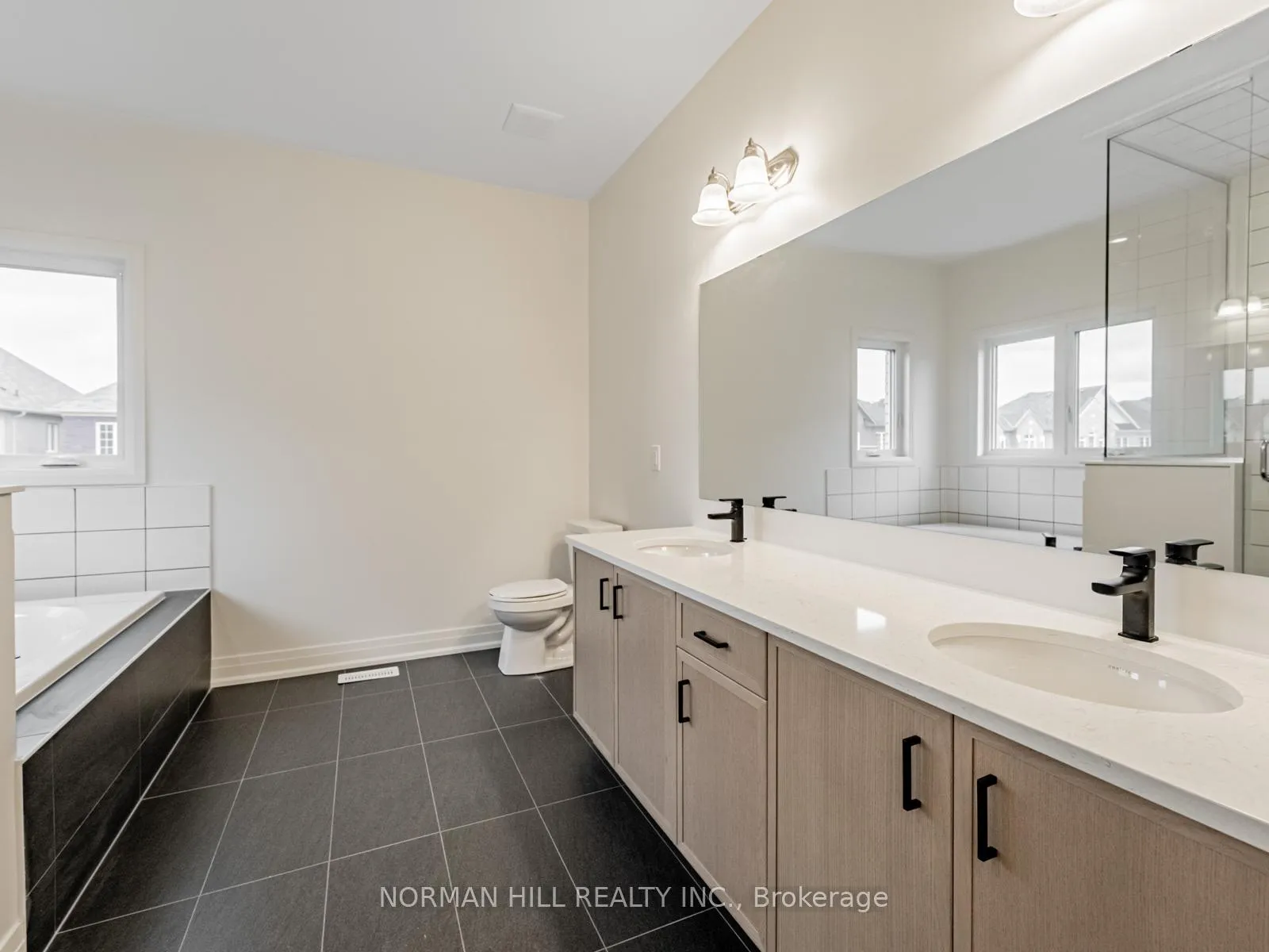 Photo 26 of 23 Lilestone Drive, Brampton, Credit Valley — HOMEH