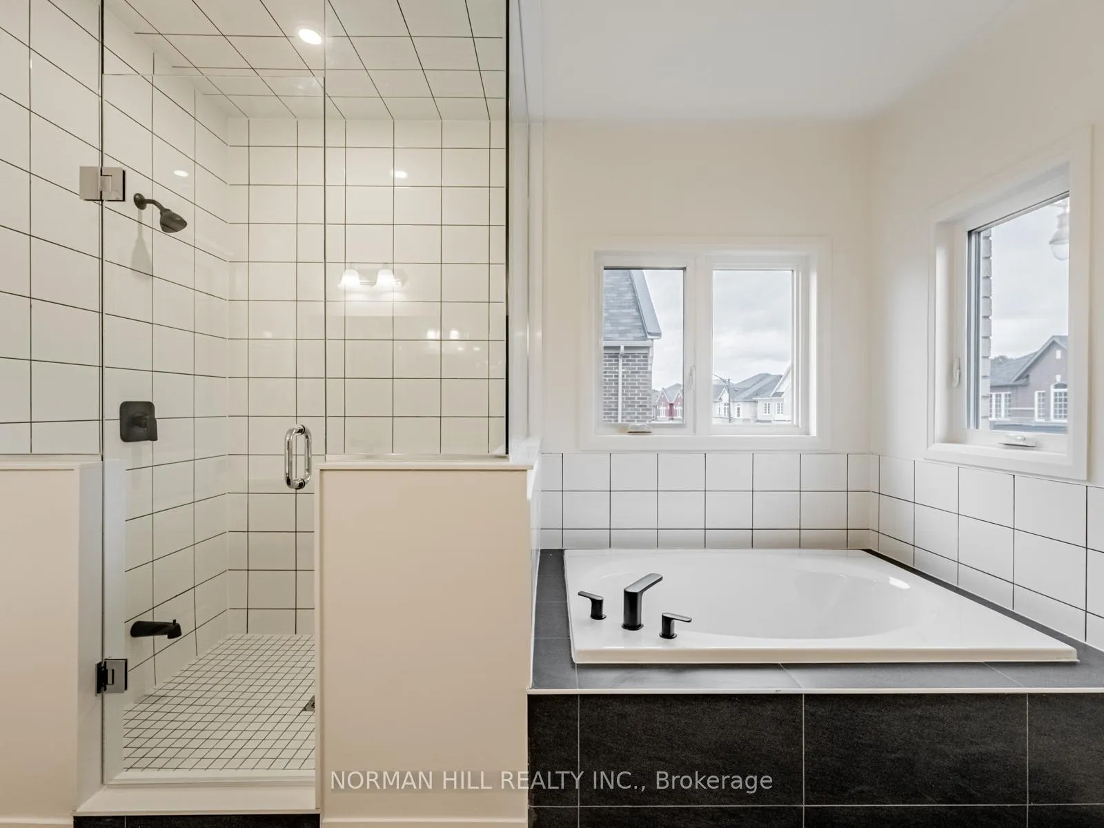 Photo 27 of 23 Lilestone Drive, Brampton, Credit Valley — HOMEH